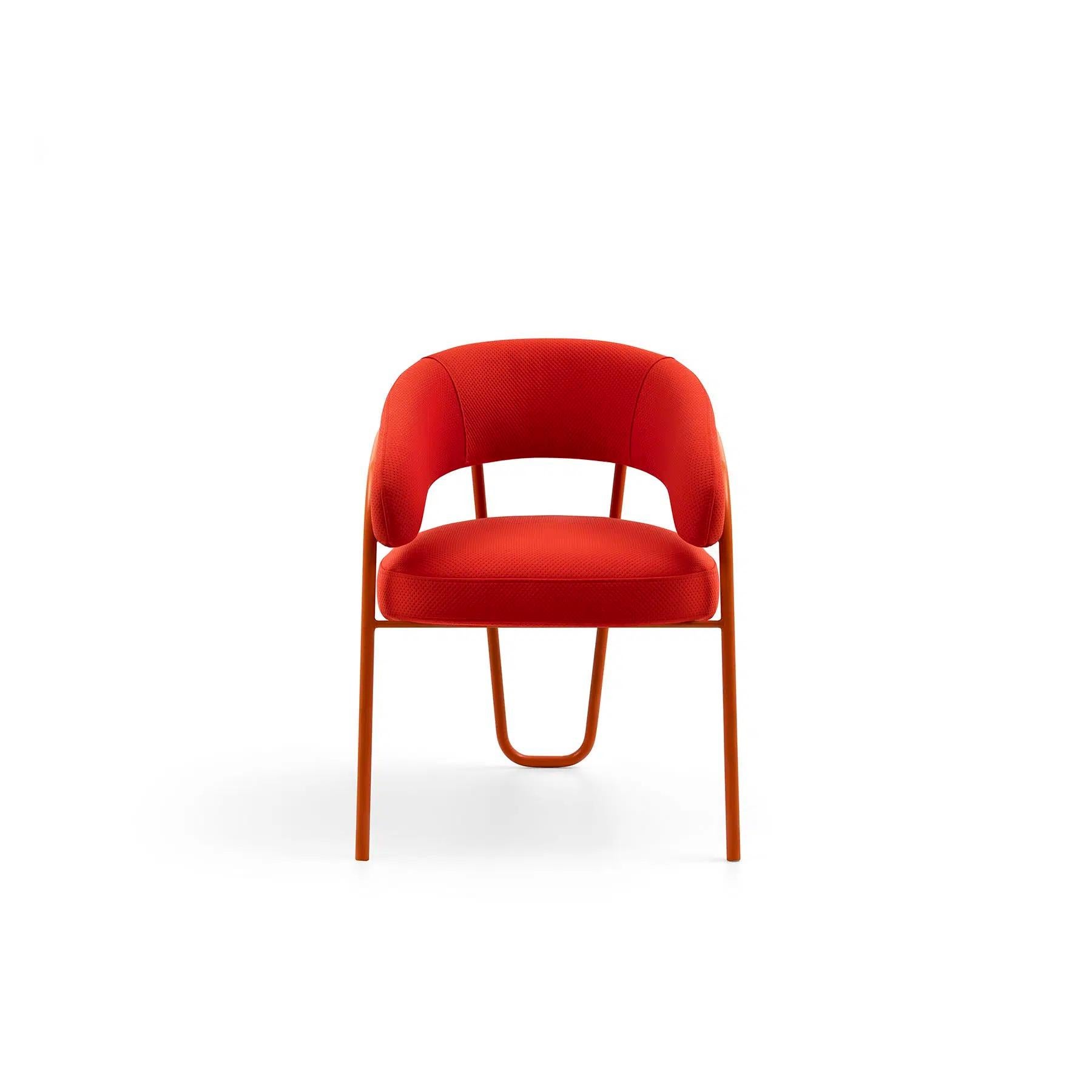 Sillón de Respaldo Curvo con Elegante Estructura Metálica y Tapizado Bouclé-Sergio López Siglo XXI y contemporáneo en venta