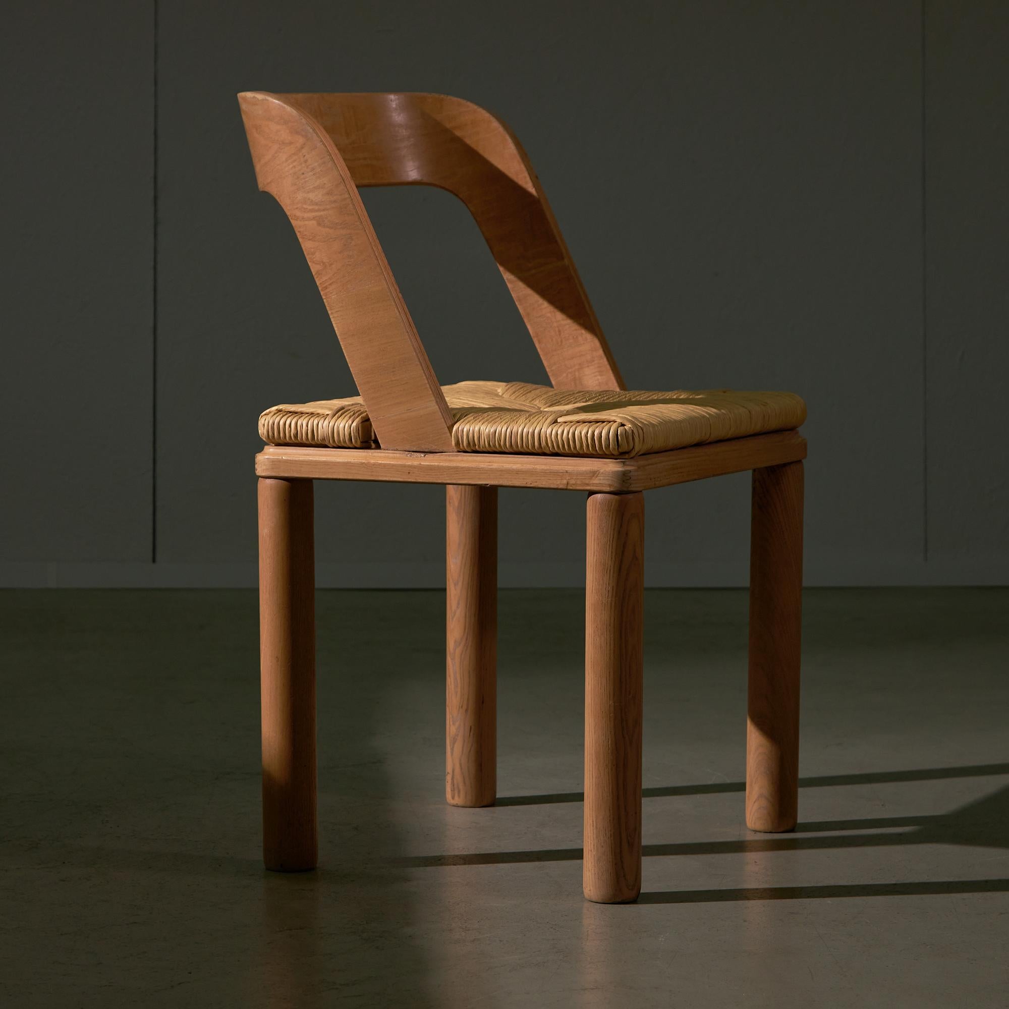 Curved Backrest Wooden and Wicker Chair In Good Condition In Budapest, HU