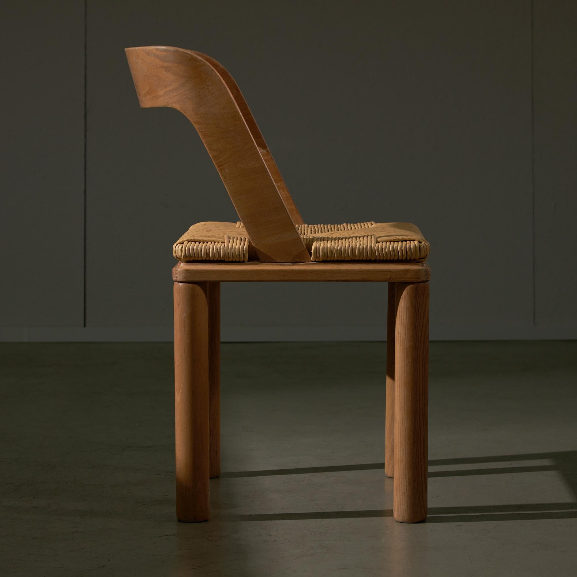 Mid-20th Century Curved Backrest Wooden and Wicker Chair