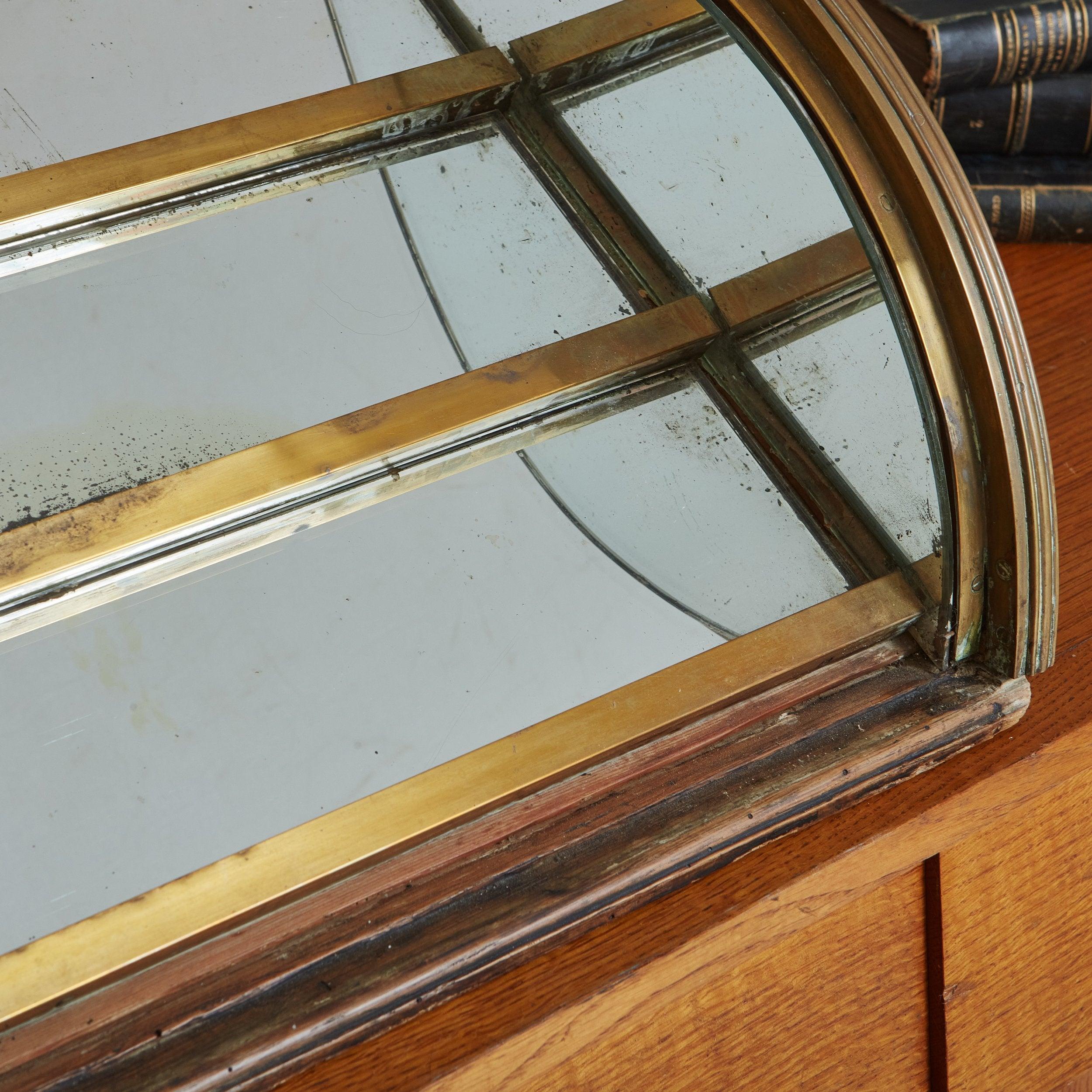 Curved Brass + Glass Countertop Showcase Display, France 1920s In Good Condition In Chicago, IL
