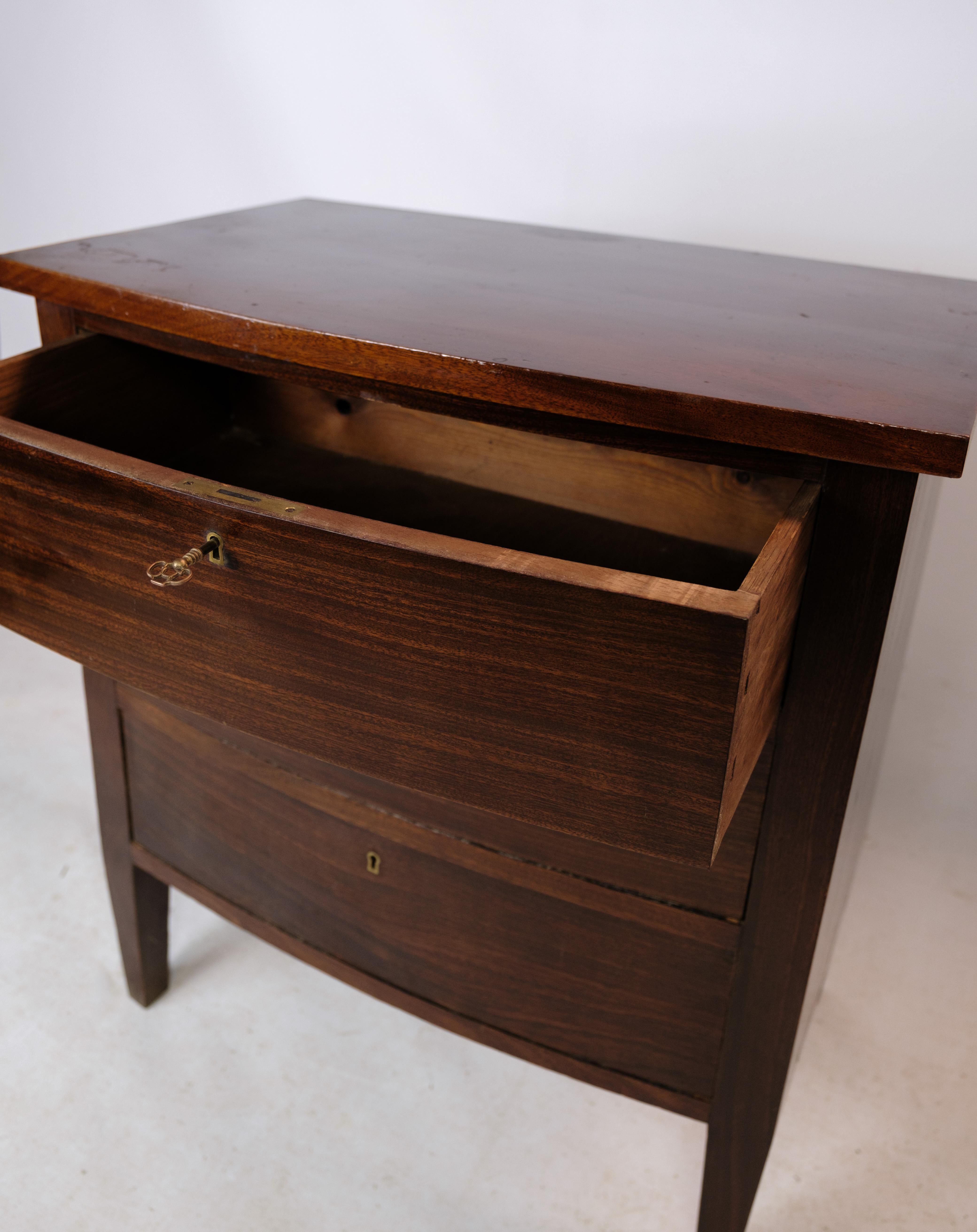 Curved Chest of Drawers, Mahogany, Three Drawers, 1890 For Sale 5