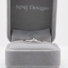 Anillo de diamantes Chevron curvo: Anillo de boda de oro macizo de 14 quilates, marquesa y redondo