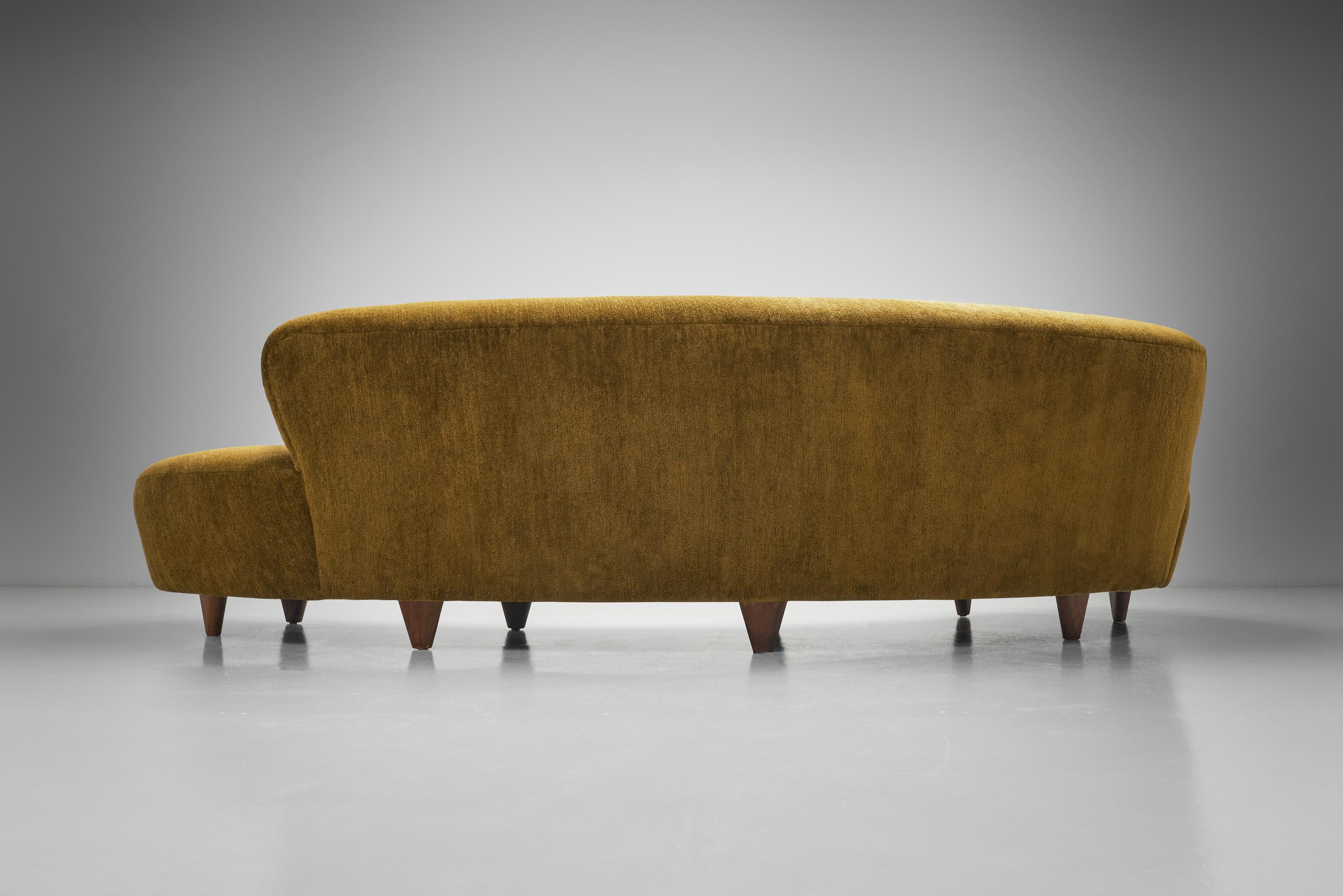 Gebogenes Wolkensofa mit erdfarbenem Bezug, Vereinigte Staaten 1980er Jahre (Stoff) im Angebot