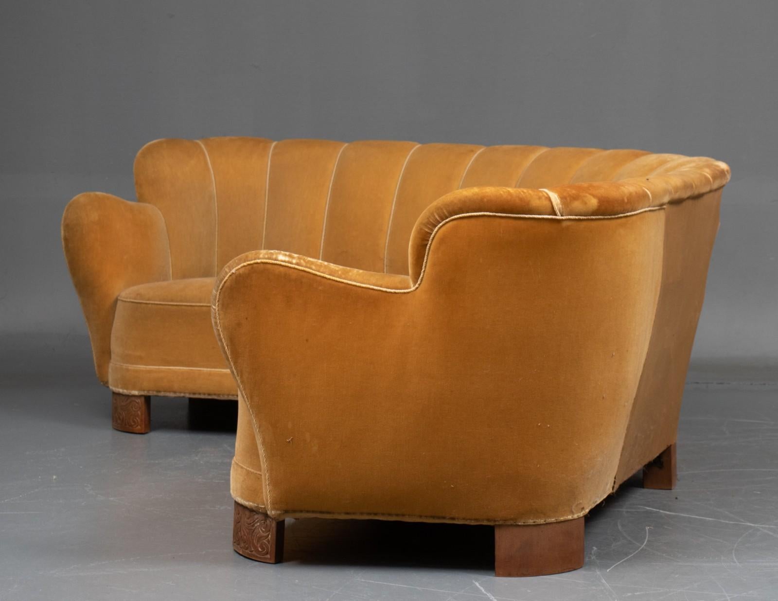 Hand-Crafted Curved Corner Sofa 1930s