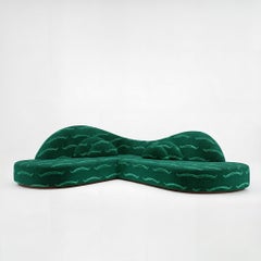 Canapé d'angle incurvé par Sidani Design, tapissé en COM, style sculptural moderne