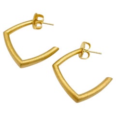 Curved Curves Hoop Rhombus Earrings in Gold Vermeil and Silver by Sheng Zhang