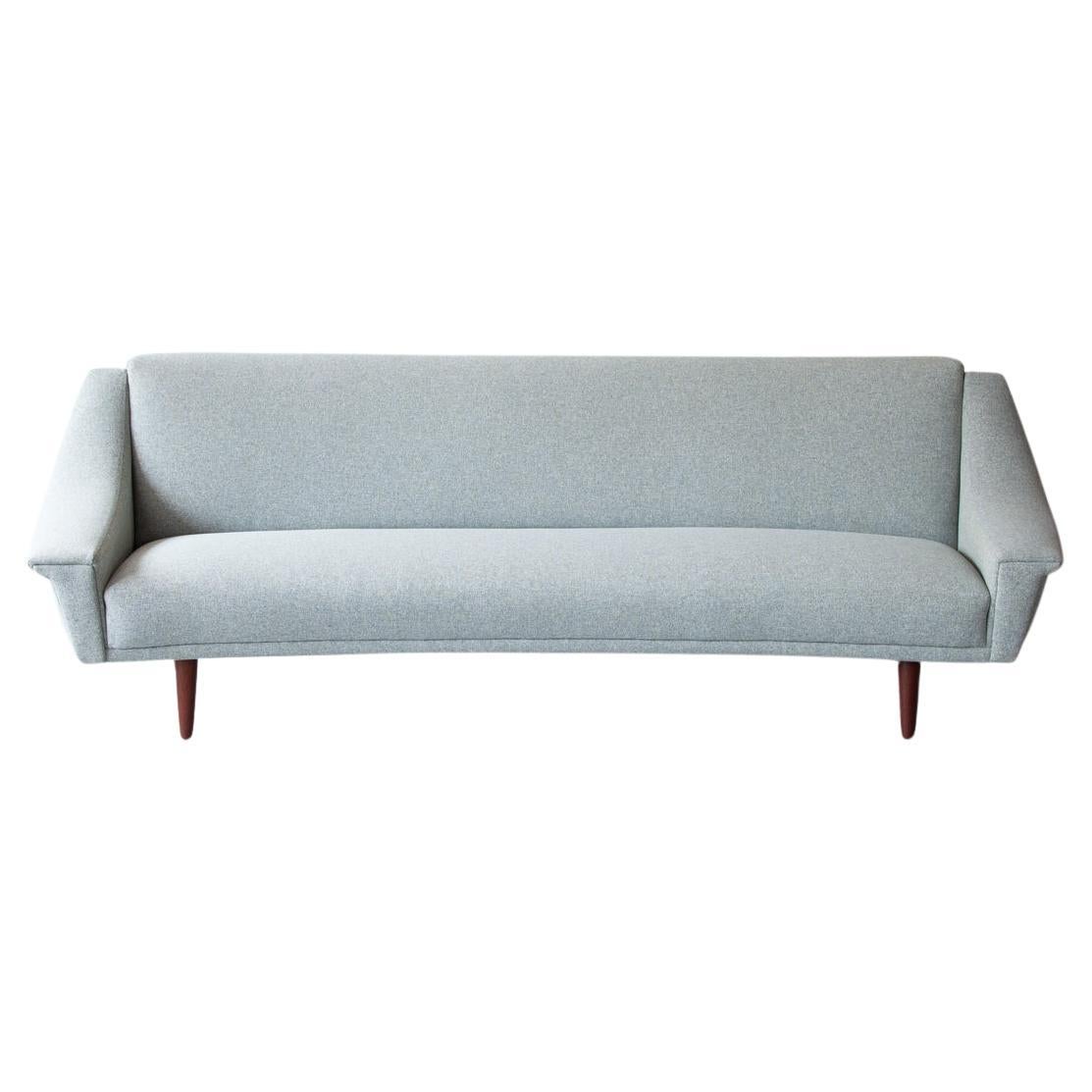 Curved Danish Sofa Designed by Georg Thams for Vejen Polstermøbelfabrik For Sale