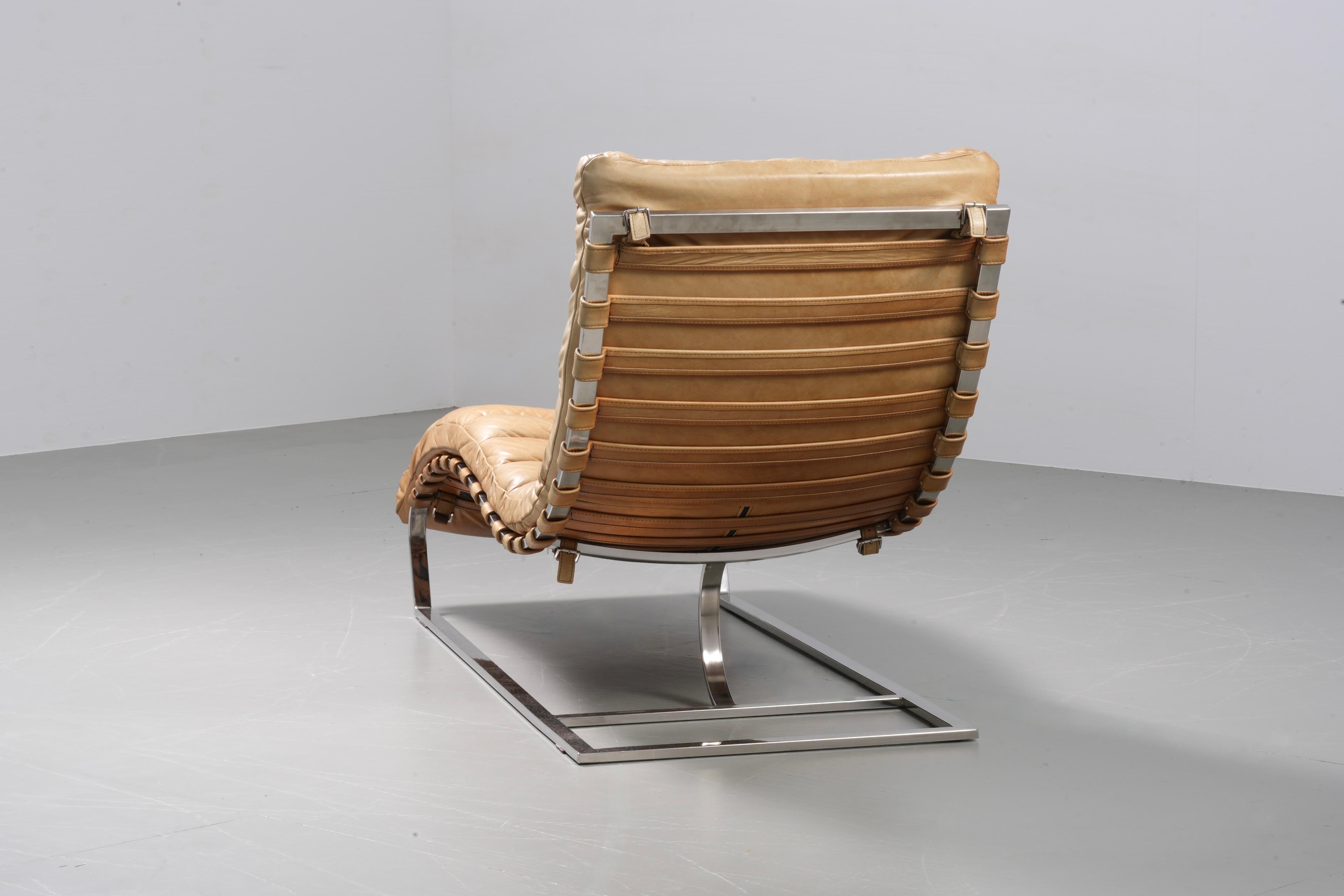 Curved Daybed in Cognac Leather and Chrome, Germany, 1980's In Good Condition In Uithoorn, NL