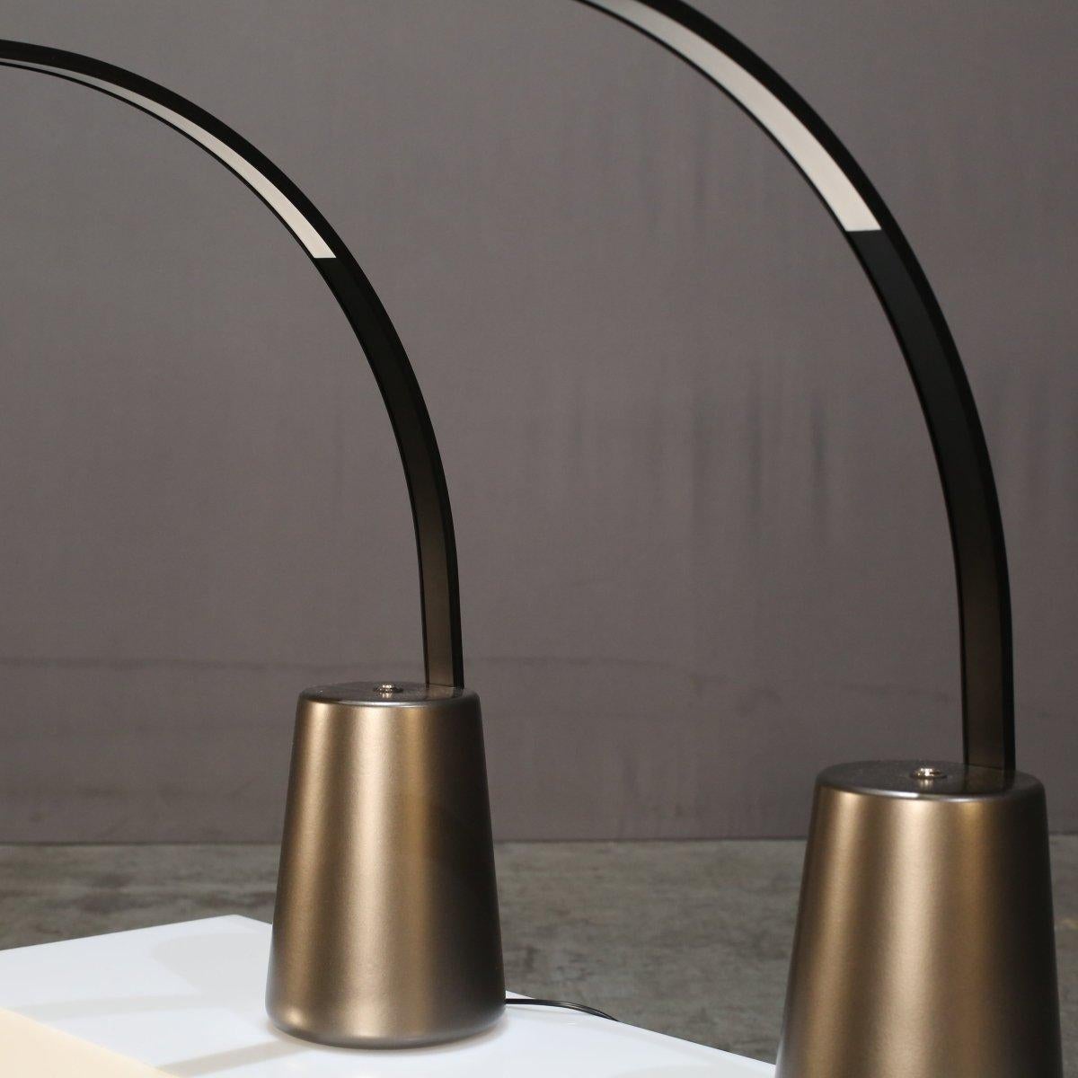 Gebogene Schreibtischlampe von Roche Bobois im Zustand „Gut“ im Angebot in Basildon, London
