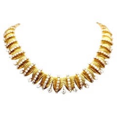 Curved Diamond Leaf and Bar Strand Articulated Necklace in 18 Karat Gold