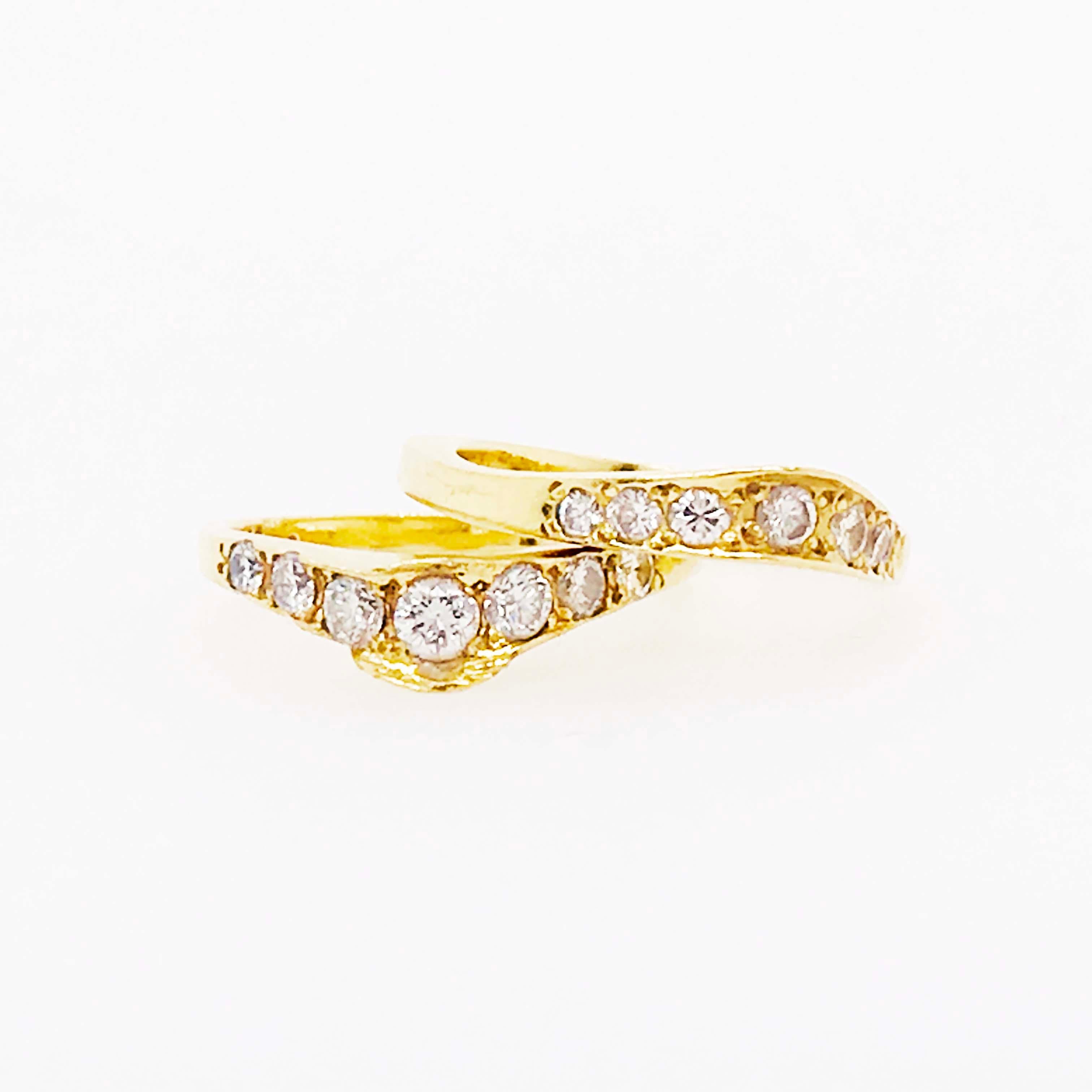 Curved Diamond Ring, 0.30 Carat Diamond, Estate Diamond Wedding Band 18K Gold For Sale 5
