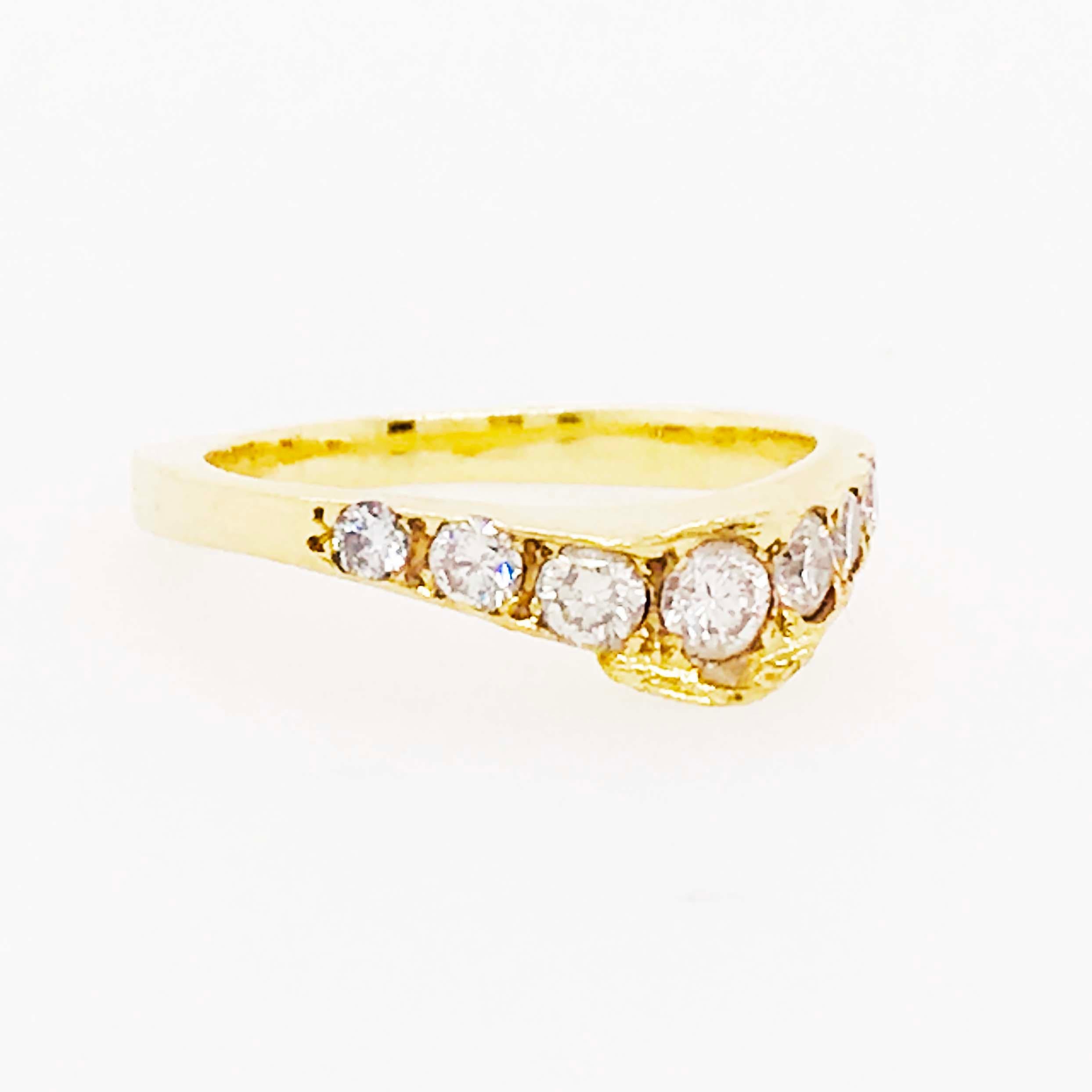 Artisan Curved Diamond Ring, 0.30 Carat Diamond, Estate Diamond Wedding Band 18K Gold For Sale