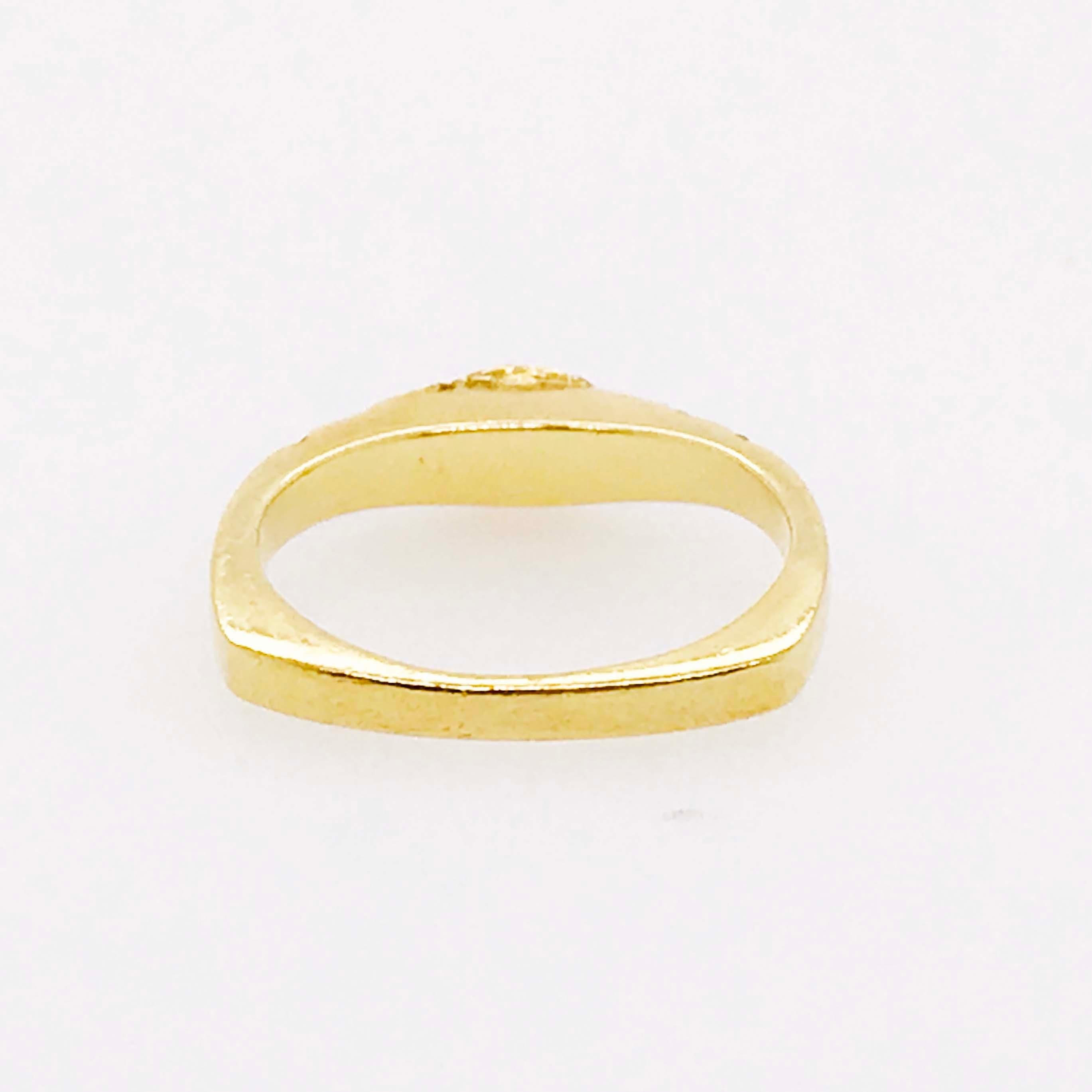 Women's Curved Diamond Ring, 0.30 Carat Diamond, Estate Diamond Wedding Band 18K Gold For Sale