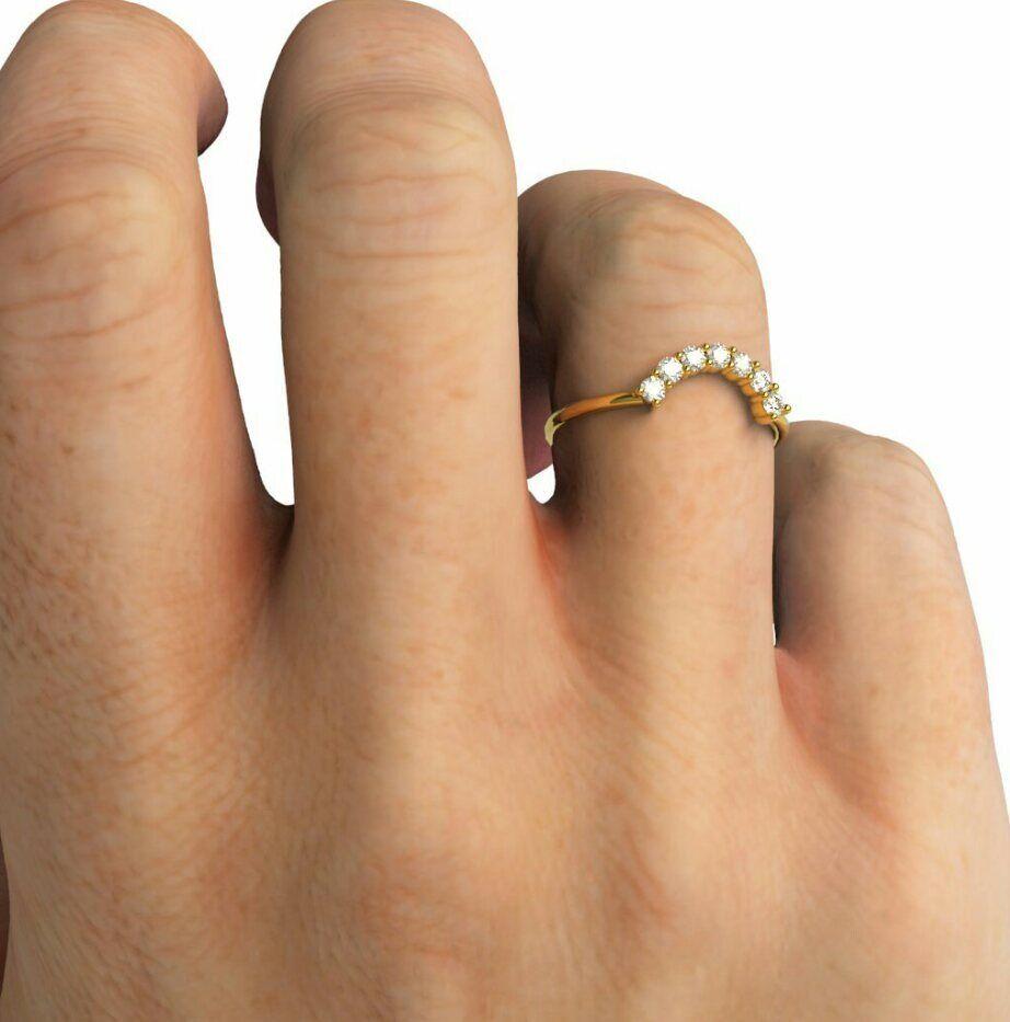 Anneau de mariage en or 14K avec diamant rond et courbé Bague empilable Cadeau de la Saint-Valentin en vente 4