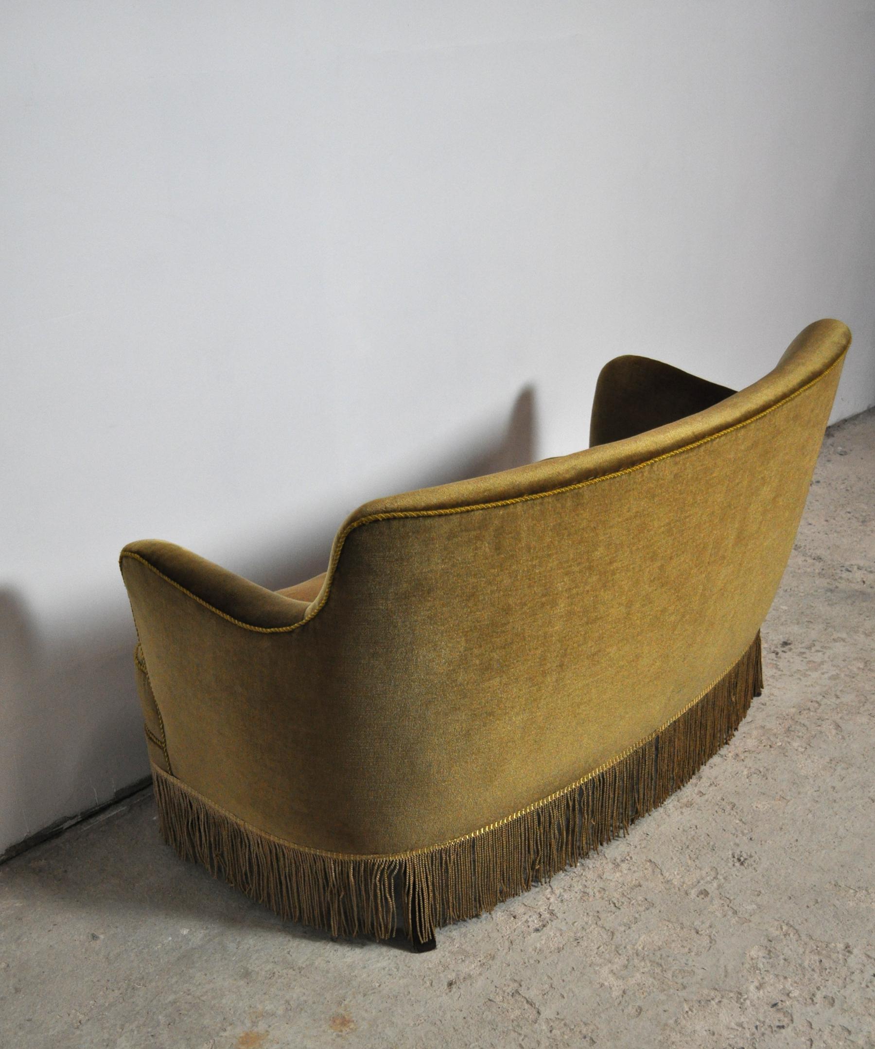 Curved Early 20th Century Sofa with Original Upholstery in Green and Yellow Tone 7