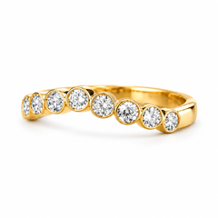 Geschwungener Verlobungsring aus 18 Karat Gelbgold, Diamant 0,16 Karat, Indien