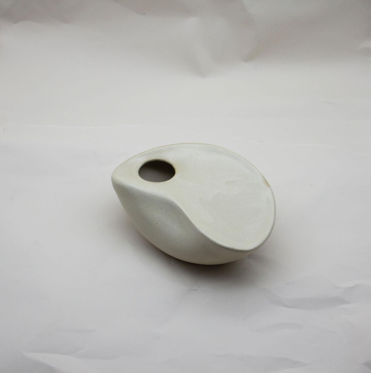 British Curved Form Handcrafted Stoneware Sculpture in Antique Cream Glaze For Sale