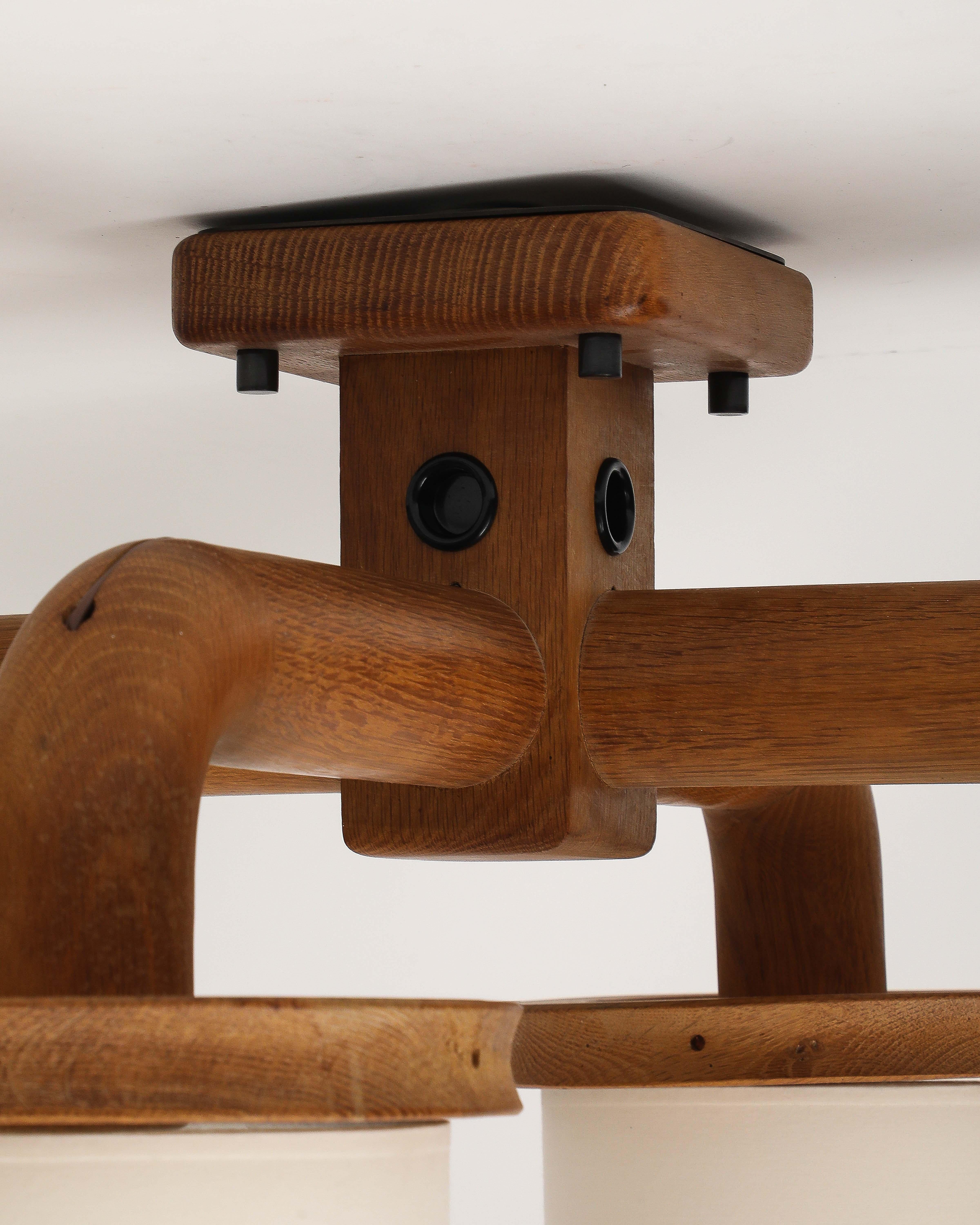 Lampadario curvo a quattro bracci in legno di Guillerme et Chambron, Francia, 1960 ca. in vendita 12