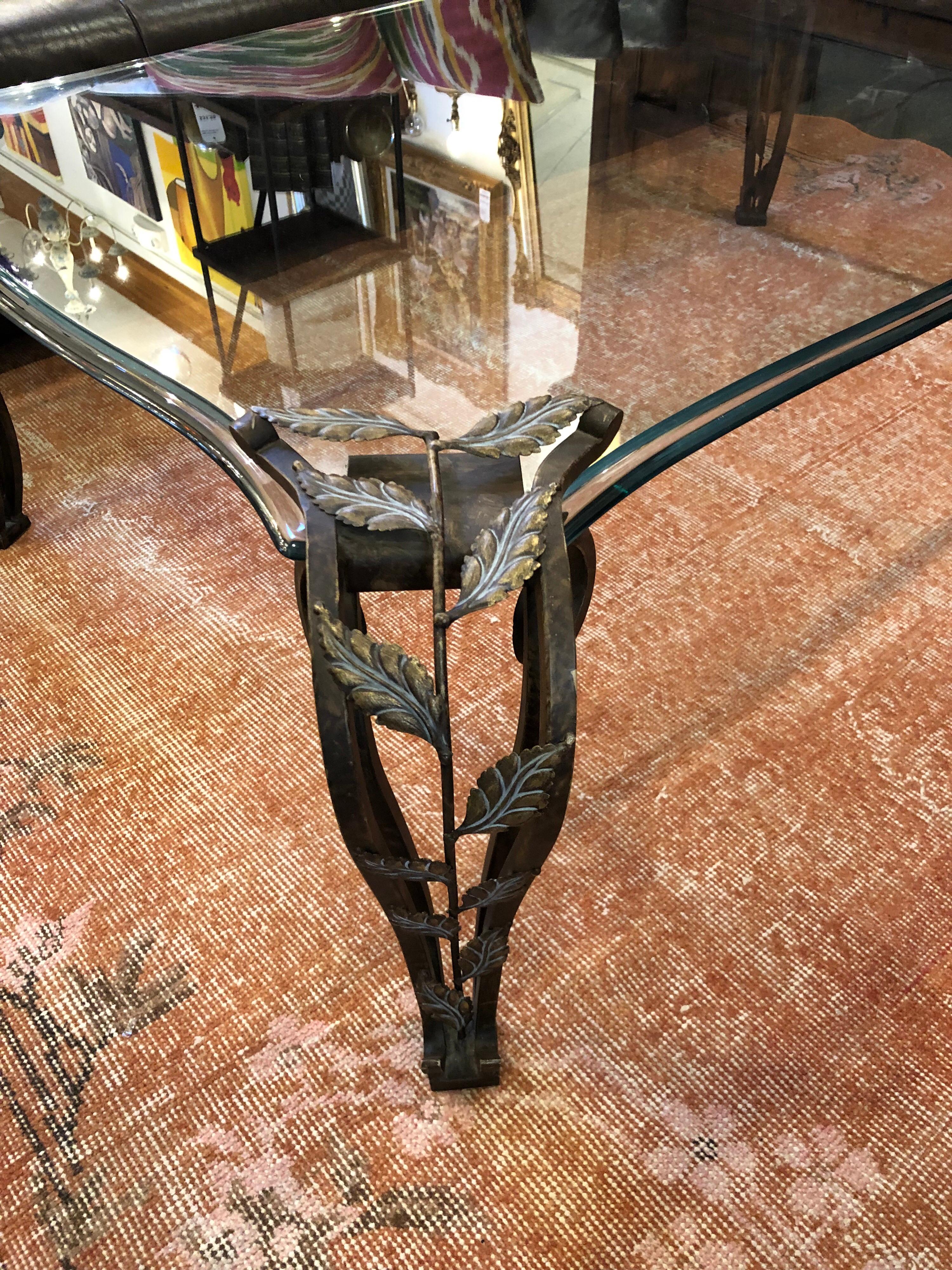 thomasville coffee table with glass top