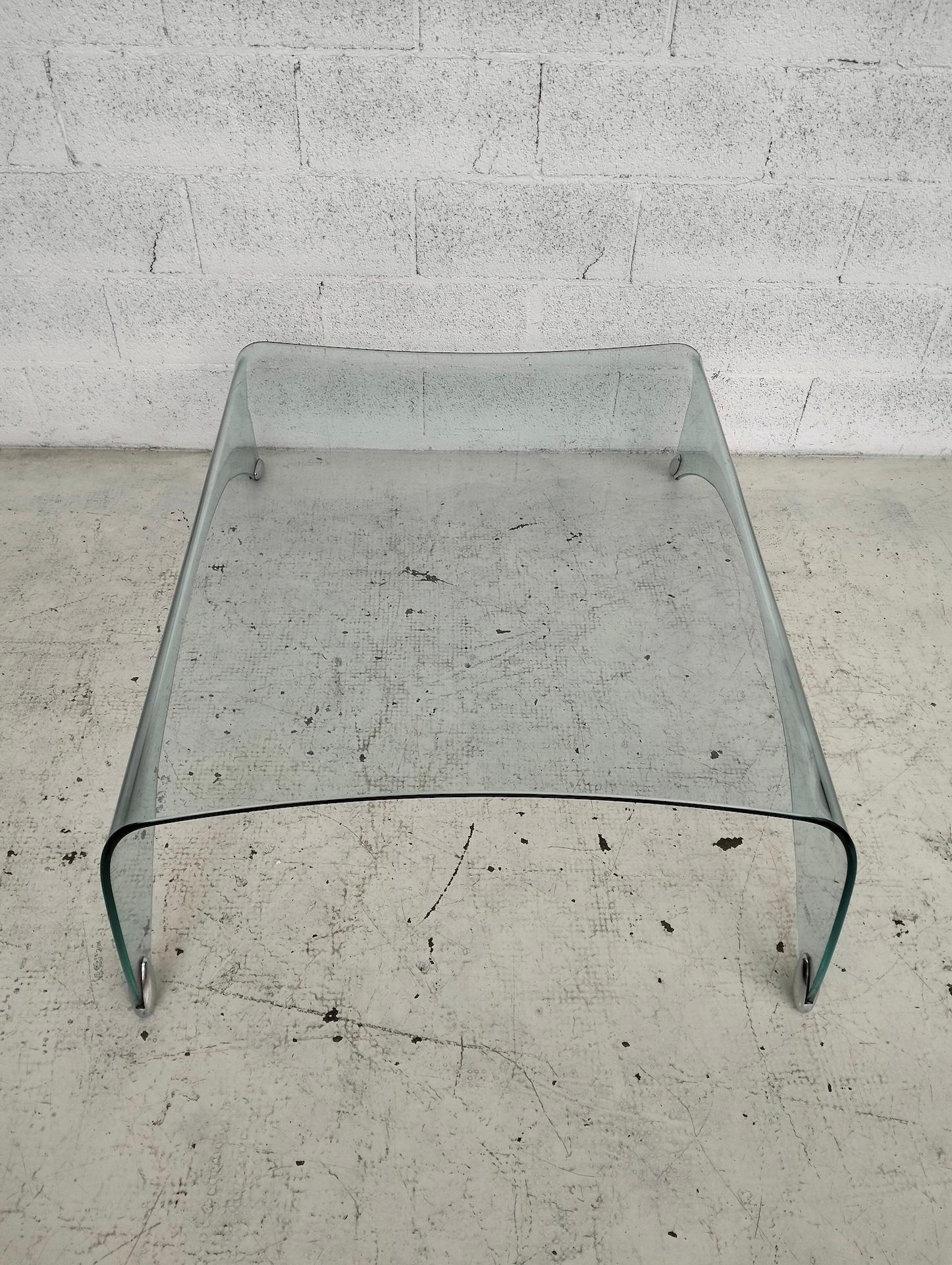 Curved glass coffee table “Genio” by Massimo Iosa Ghini for Fiam  2000s For Sale 4