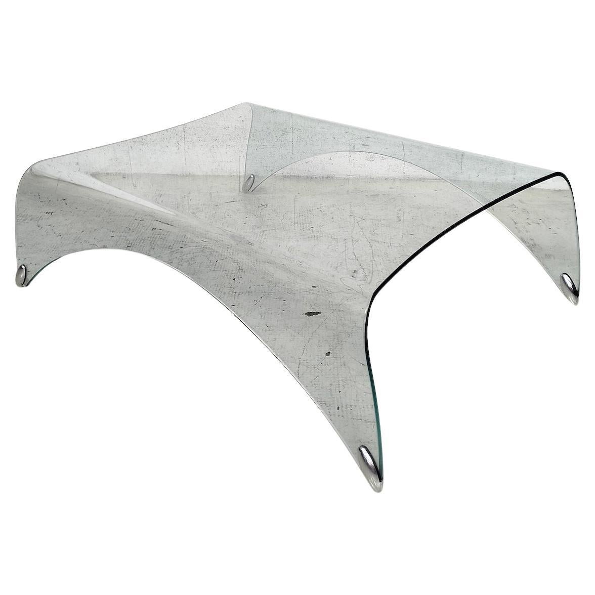 Curved glass coffee table “Genio” by Massimo Iosa Ghini for Fiam  2000s For Sale