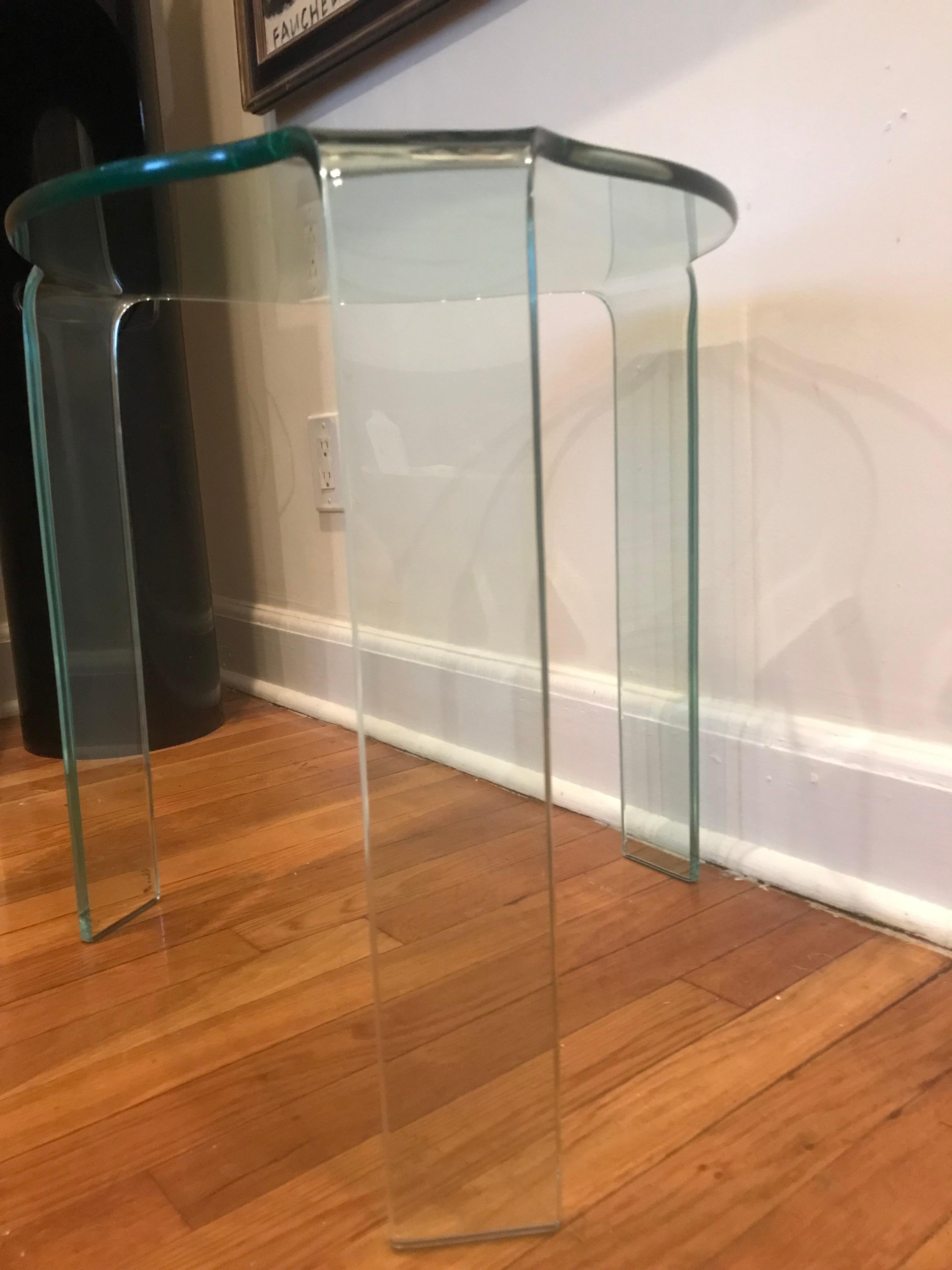 Curved Glass Side Table, Homage to Alvar Alto, Manufactured in Italy by Fiam 2