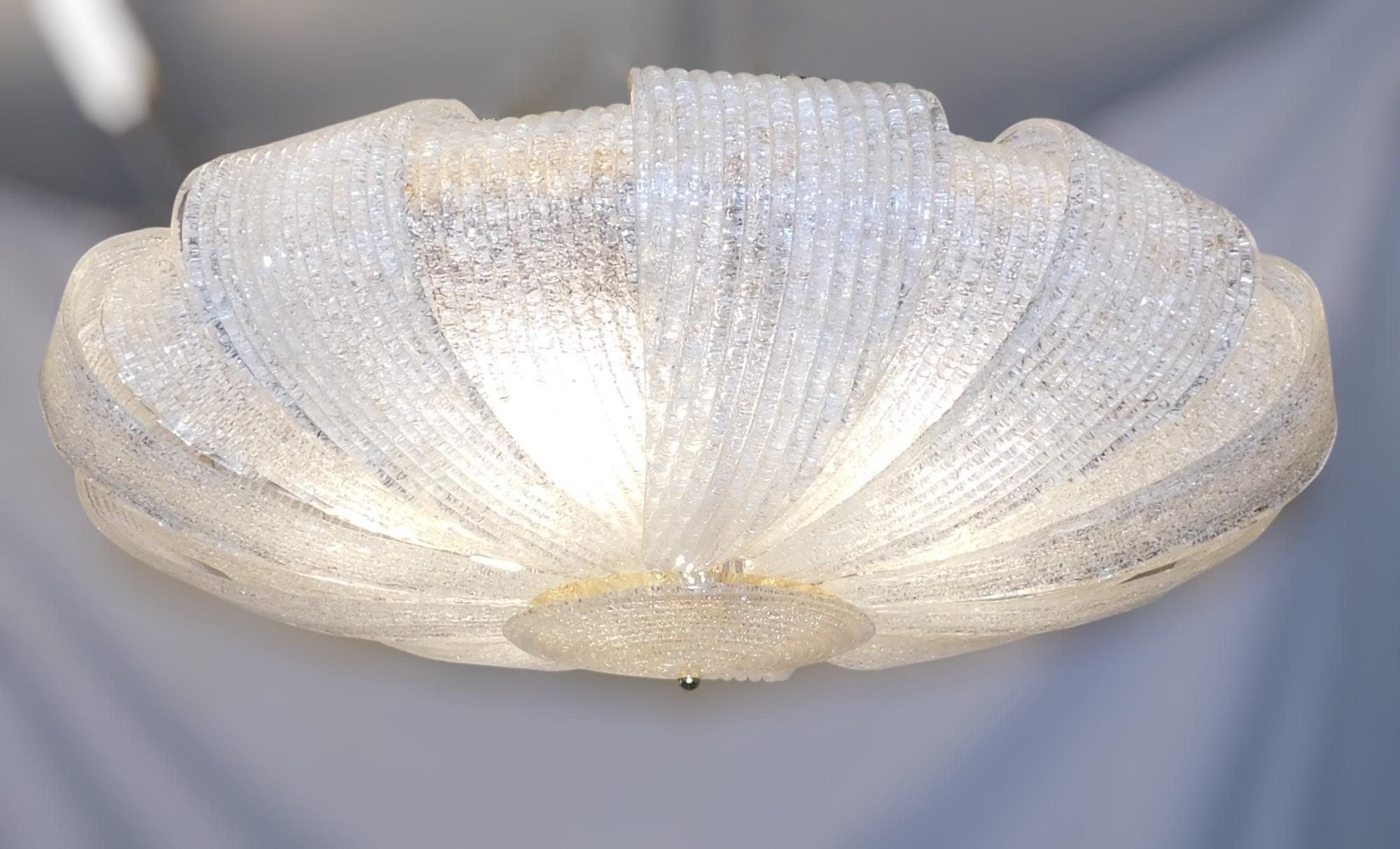 italien Monture affleurante Graniglia Murano courbée en vente