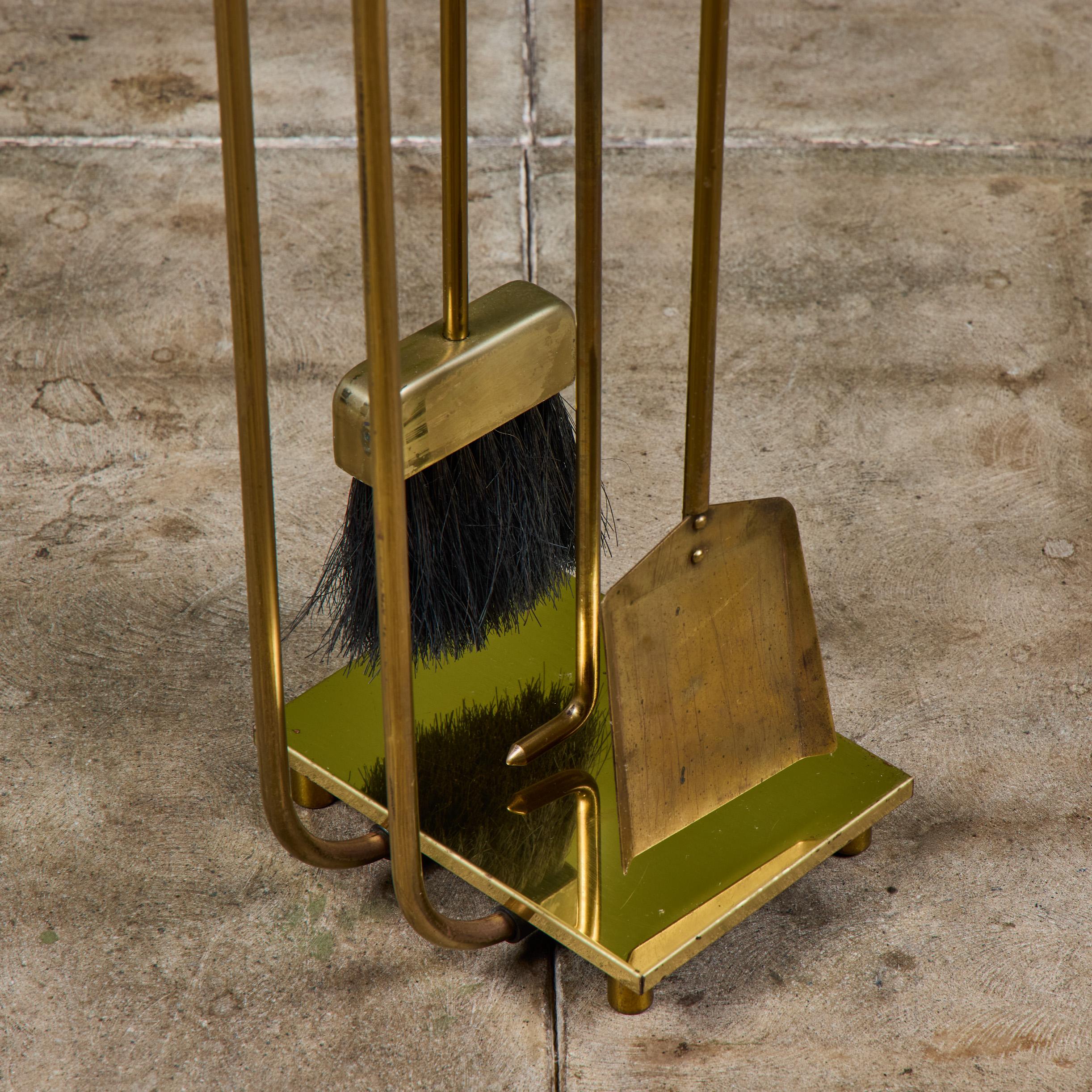 Curved Handle Brass Fireplace Tool Set For Sale 6