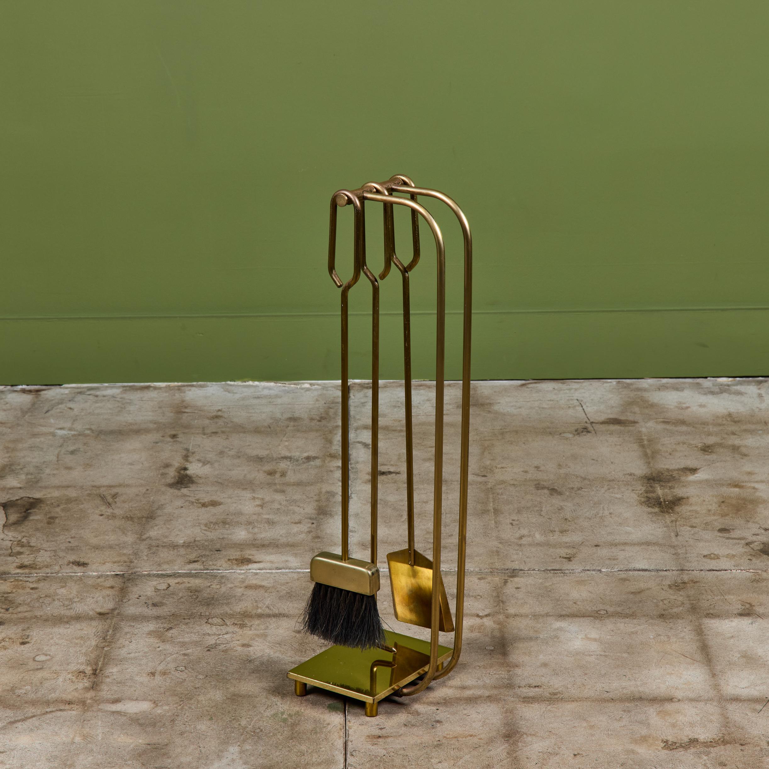Curved Handle Brass Fireplace Tool Set For Sale 1
