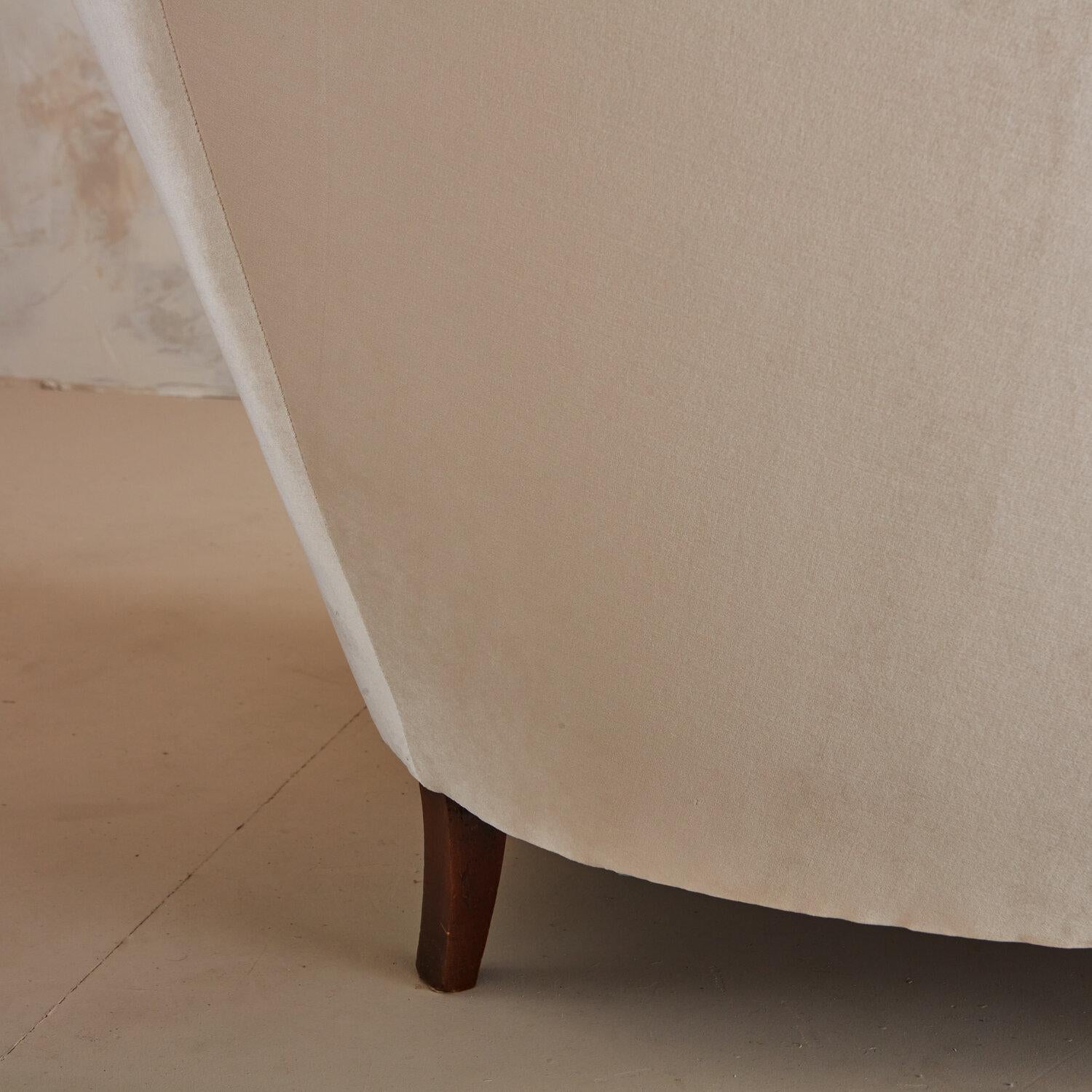 Curved Italian Sofa in a Champagne Velvet in the Manner of Federico Munari 11