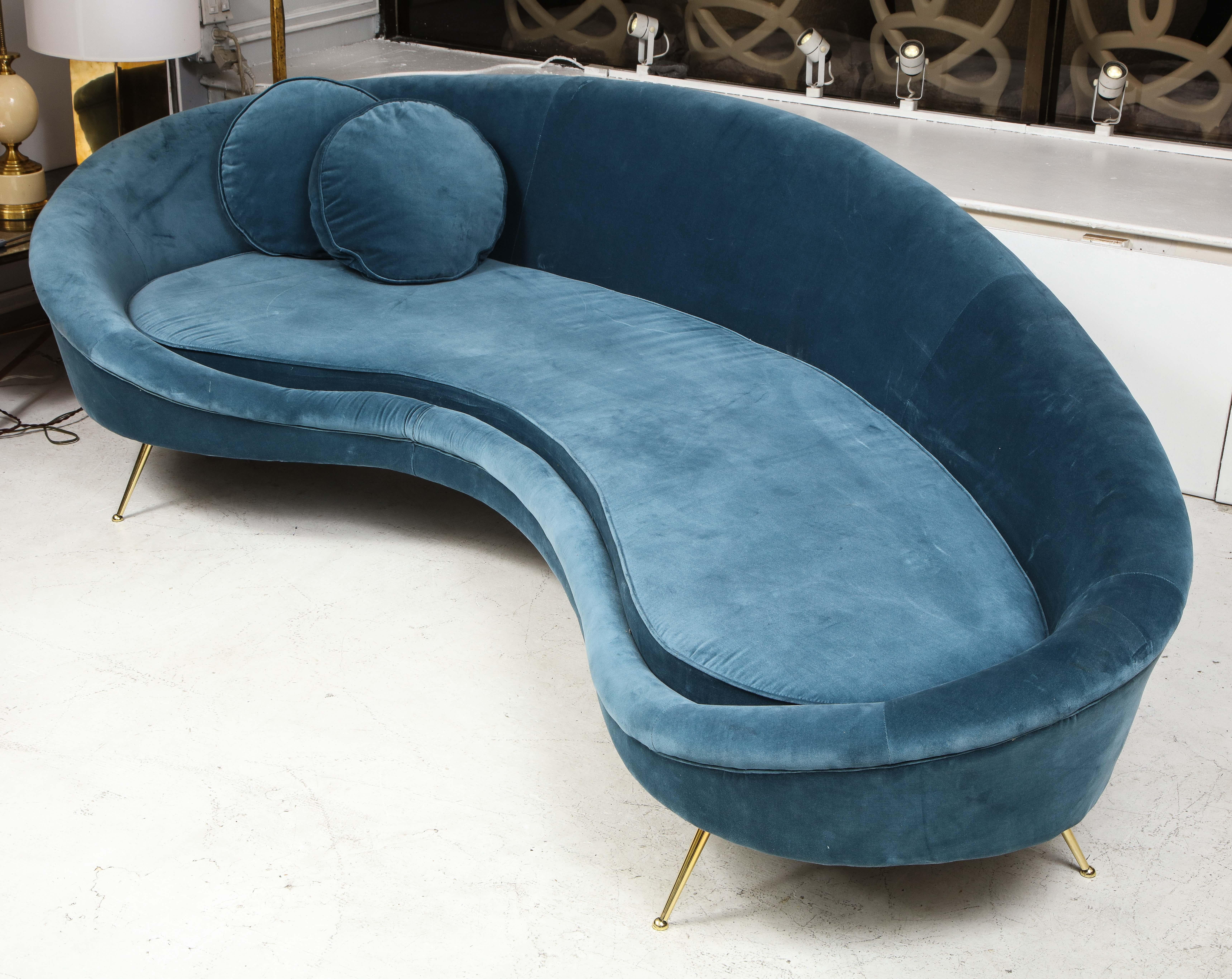 Mid-Century Modern Curved Italian Sofa in the manner of Federico Munari 