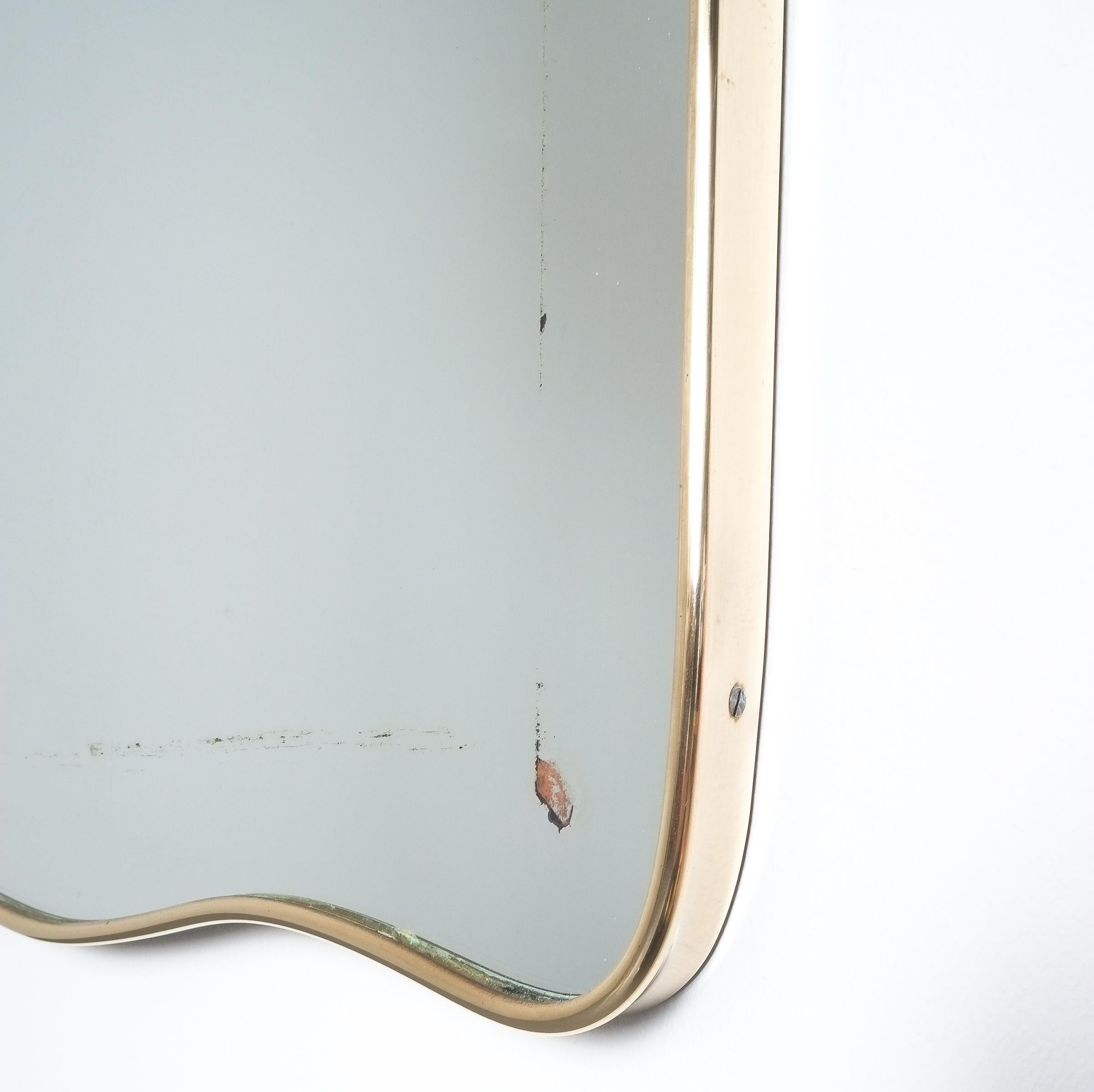 Mid-20th Century Curved Italian Wall Mirror Minimal Brass Frame, Italy, Midcentury