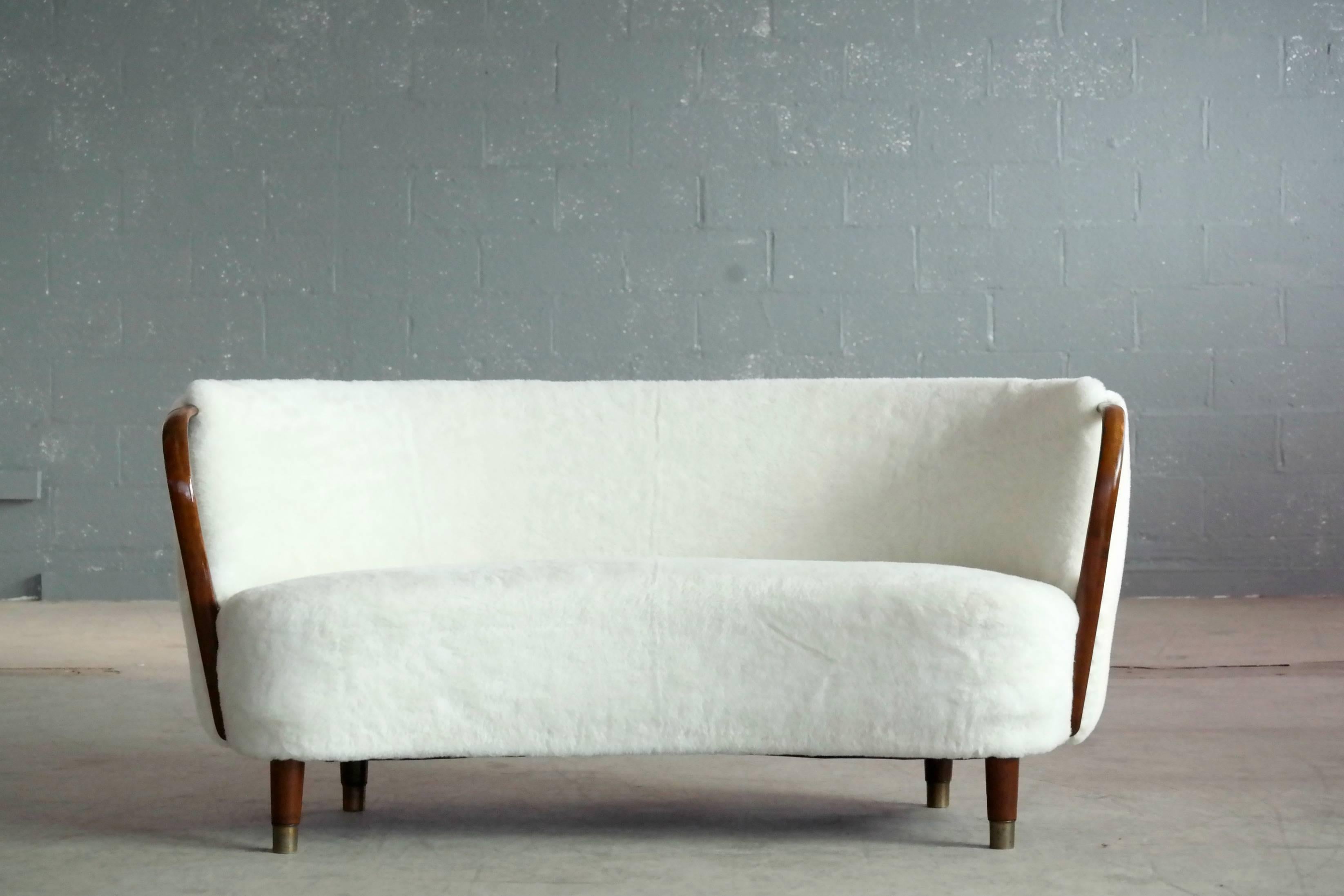 Scandinavian Modern Curved Lambswool Sofa Model No. 96 by N.A. Jørgensen Style of Viggo Boesen