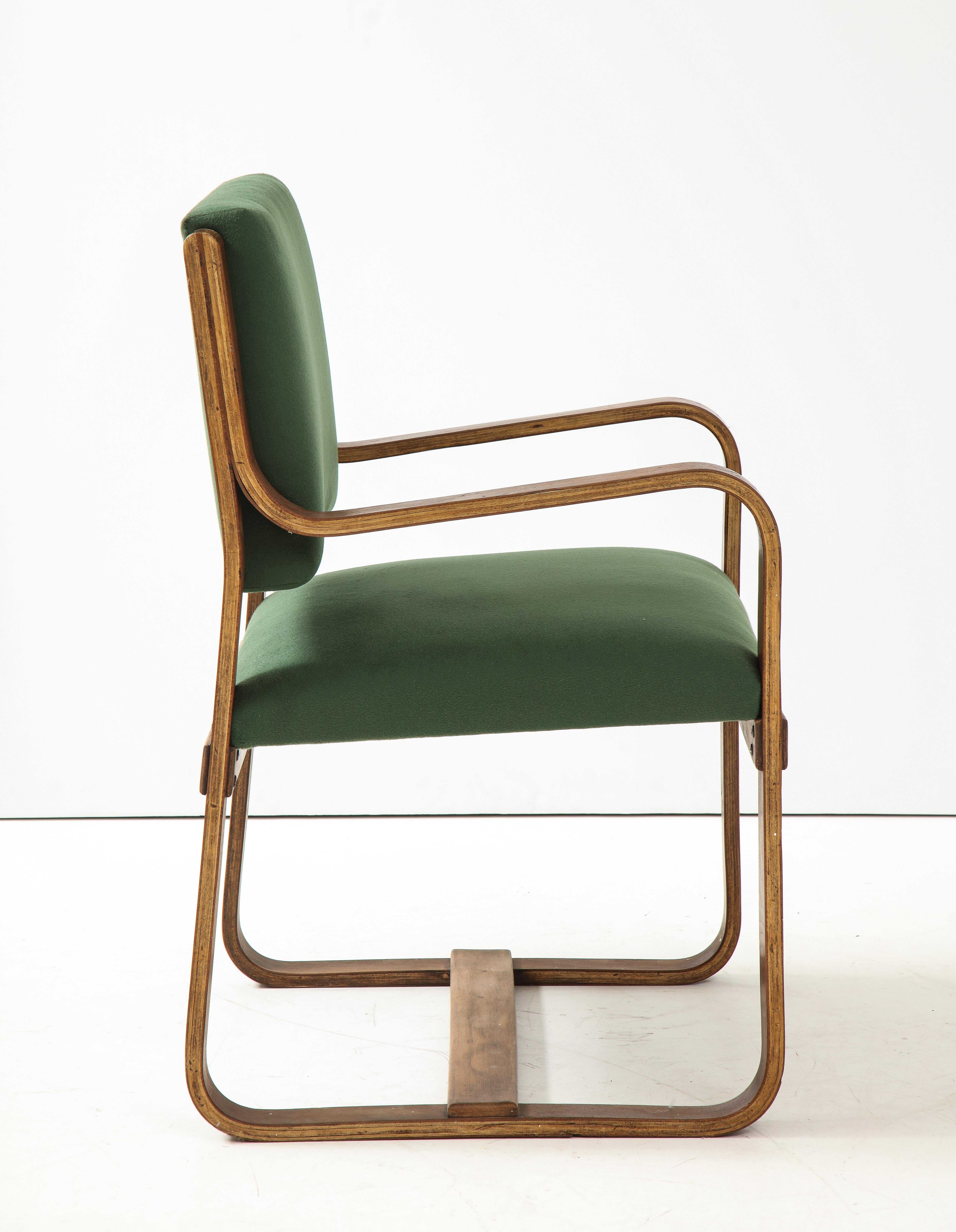 Curved Laminated Wood Armchair in Green Cashmere by Giuseppe Pagano, c. 1940s In Good Condition For Sale In New York City, NY