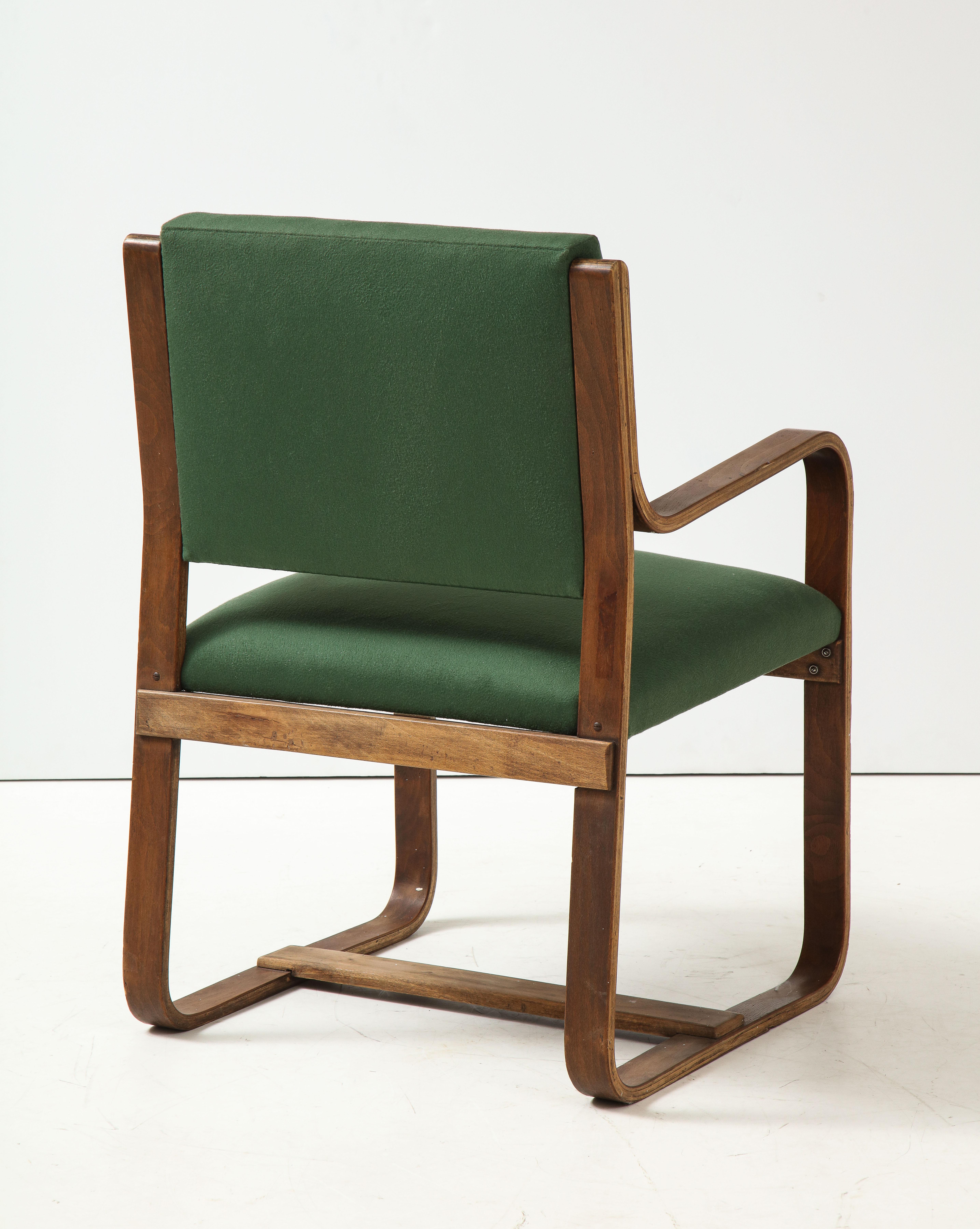 Milieu du XXe siècle Fauteuil incurvé en bois stratifié et cachemire vert de Giuseppe Pagano, vers les années 1940 en vente