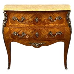 Curved Louis XV-style Chest Of Drawers With Marquetry, 20th Century