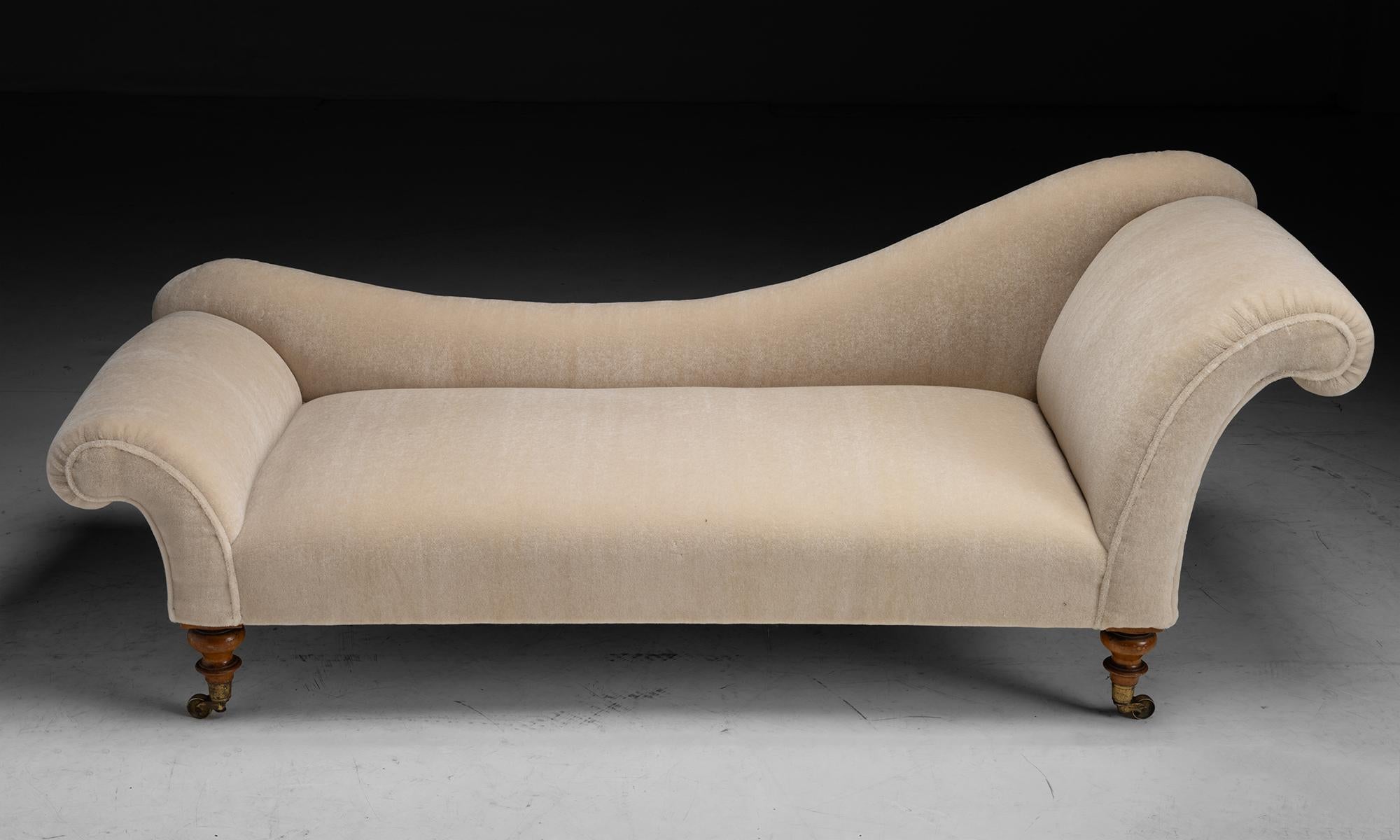 English Curved Lounge in Mohair Velvet, England circa 1860 For Sale
