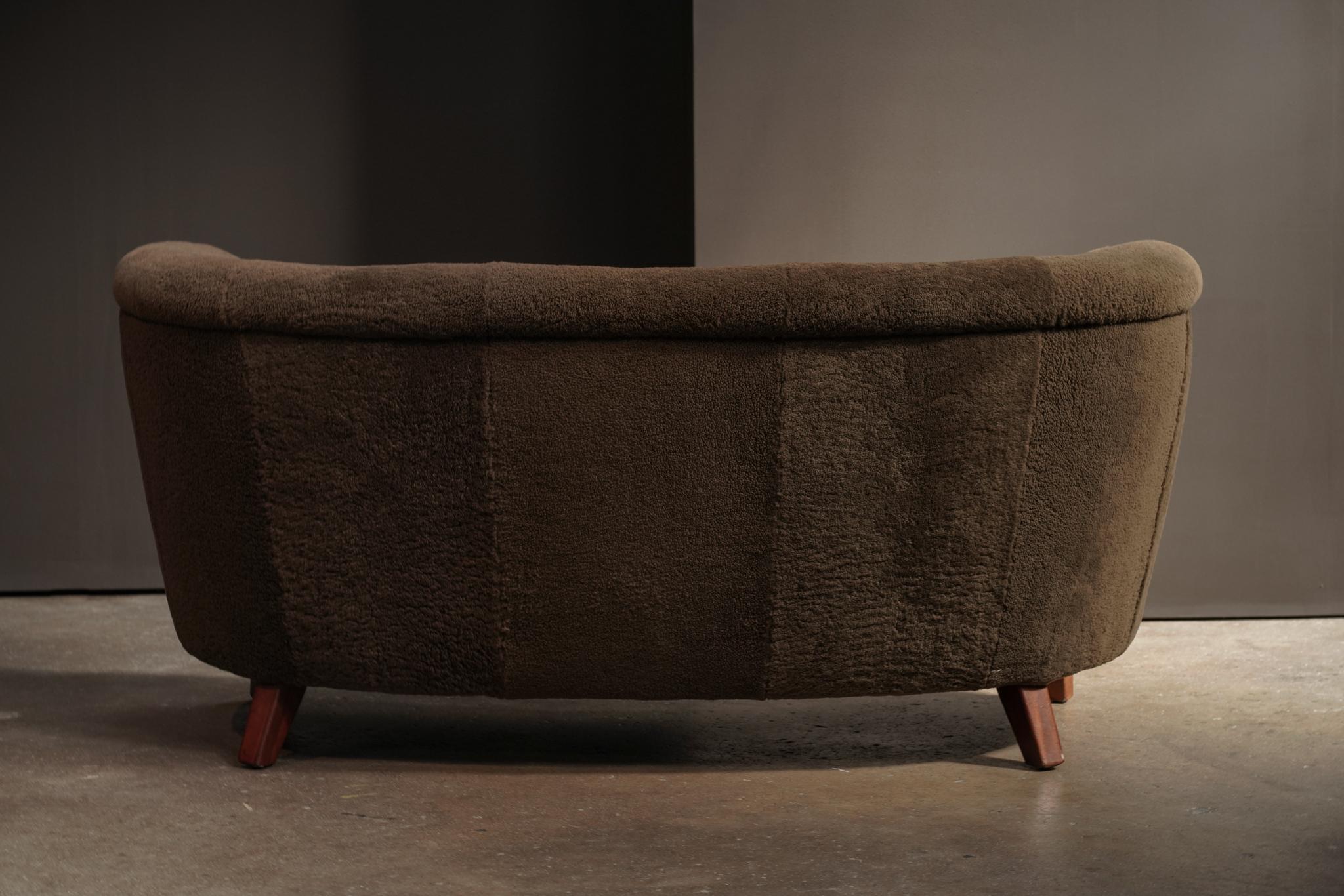 Asiento de amor curvo, Army Shearling Danés en venta