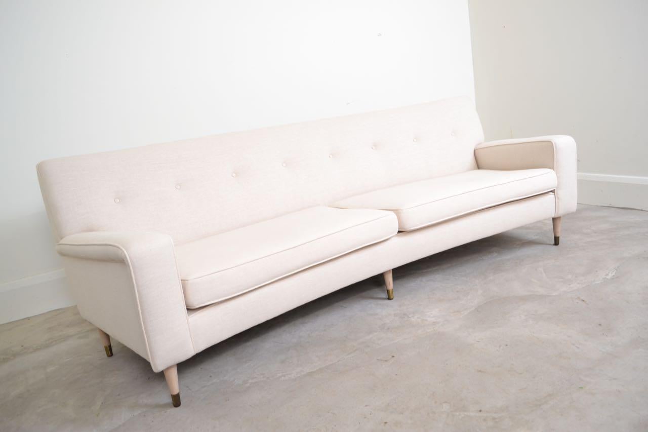 Mid-Century Modern Curved Midcentury Sofa Upholstered in Natural Linen For Sale