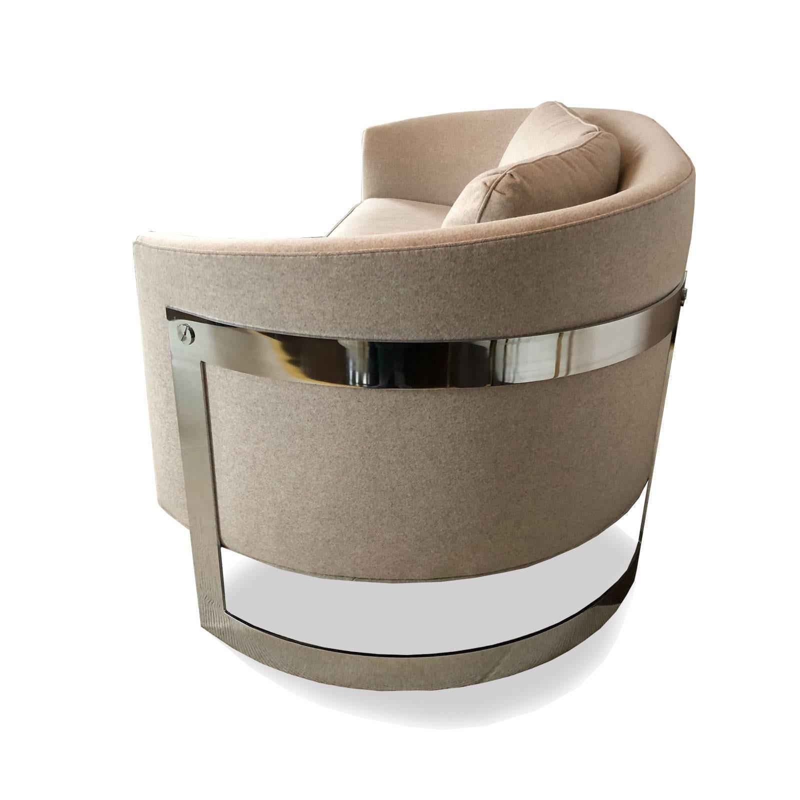 Mid-Century Modern Curved Milo Baughman Style Sofa  For Sale