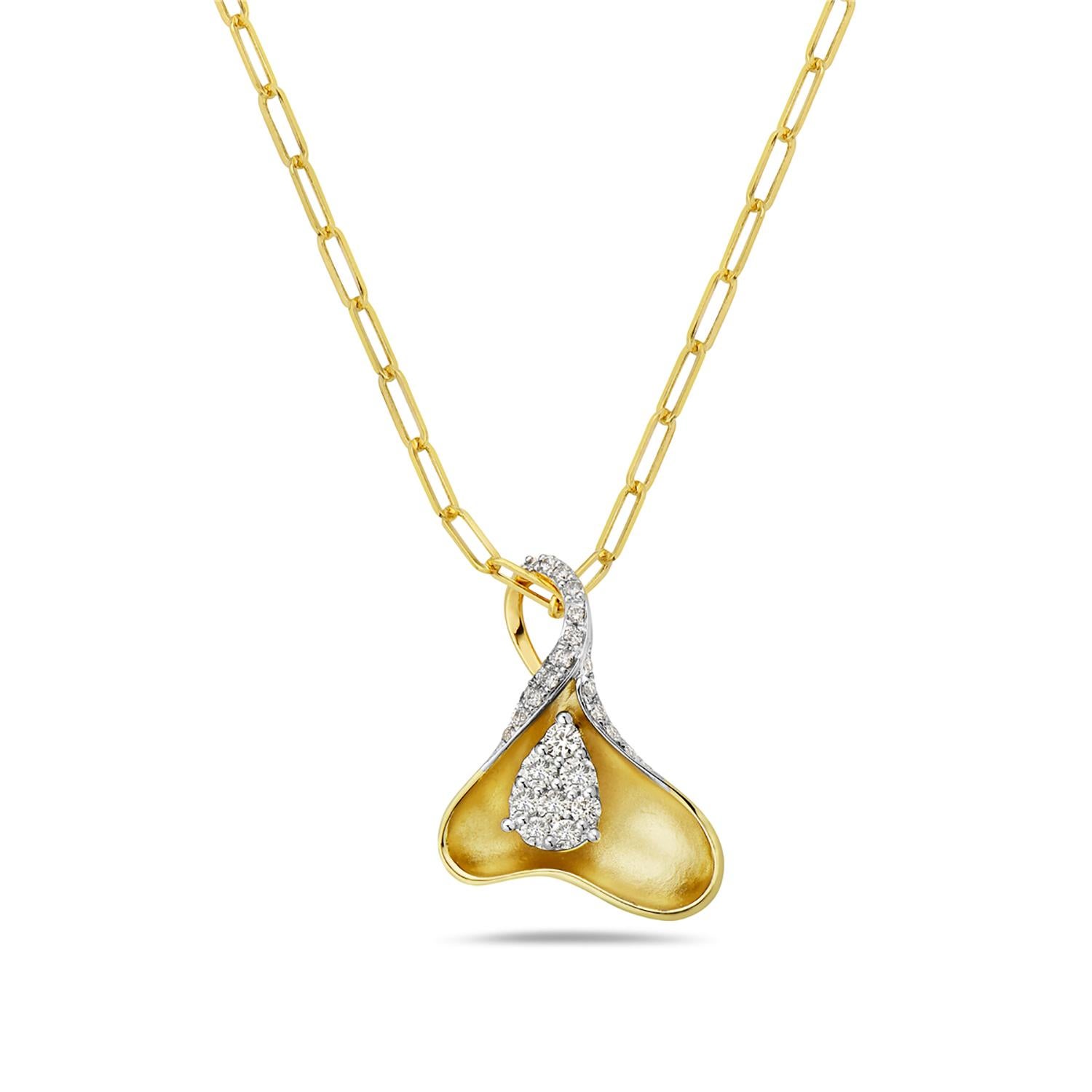 Curved Petal Shaped Pendant with Halo Diamonds Made in 14k Yellow Gold In New Condition For Sale In New York, NY