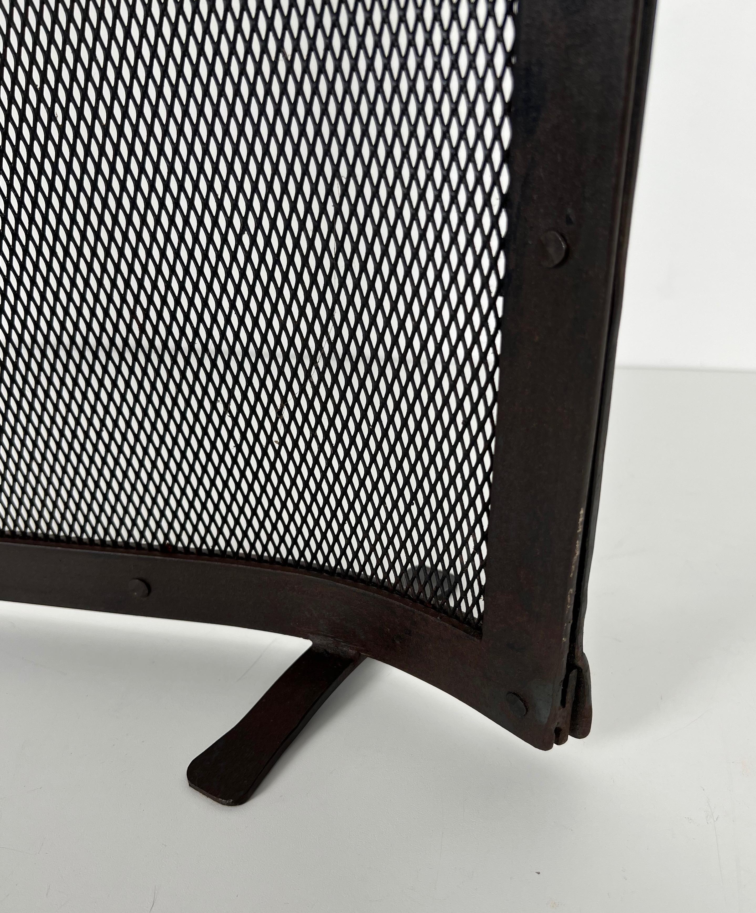 Curved Riveted Wrought Iron Fireplace Screen in the Style of Jacques Adnet For Sale 10