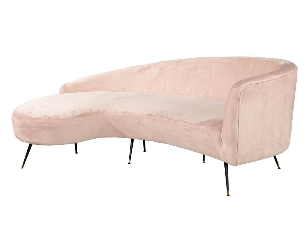 Curved sculpted sofa settee in the style of Zanuso. Zanuso styled sofa with metal and brass legs, upholstered in a blush velvet.

Price includes complimentary scheduled curb side delivery service to the continental USA.