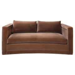 Elegant Curved Sofa In Silk Velvet 2020