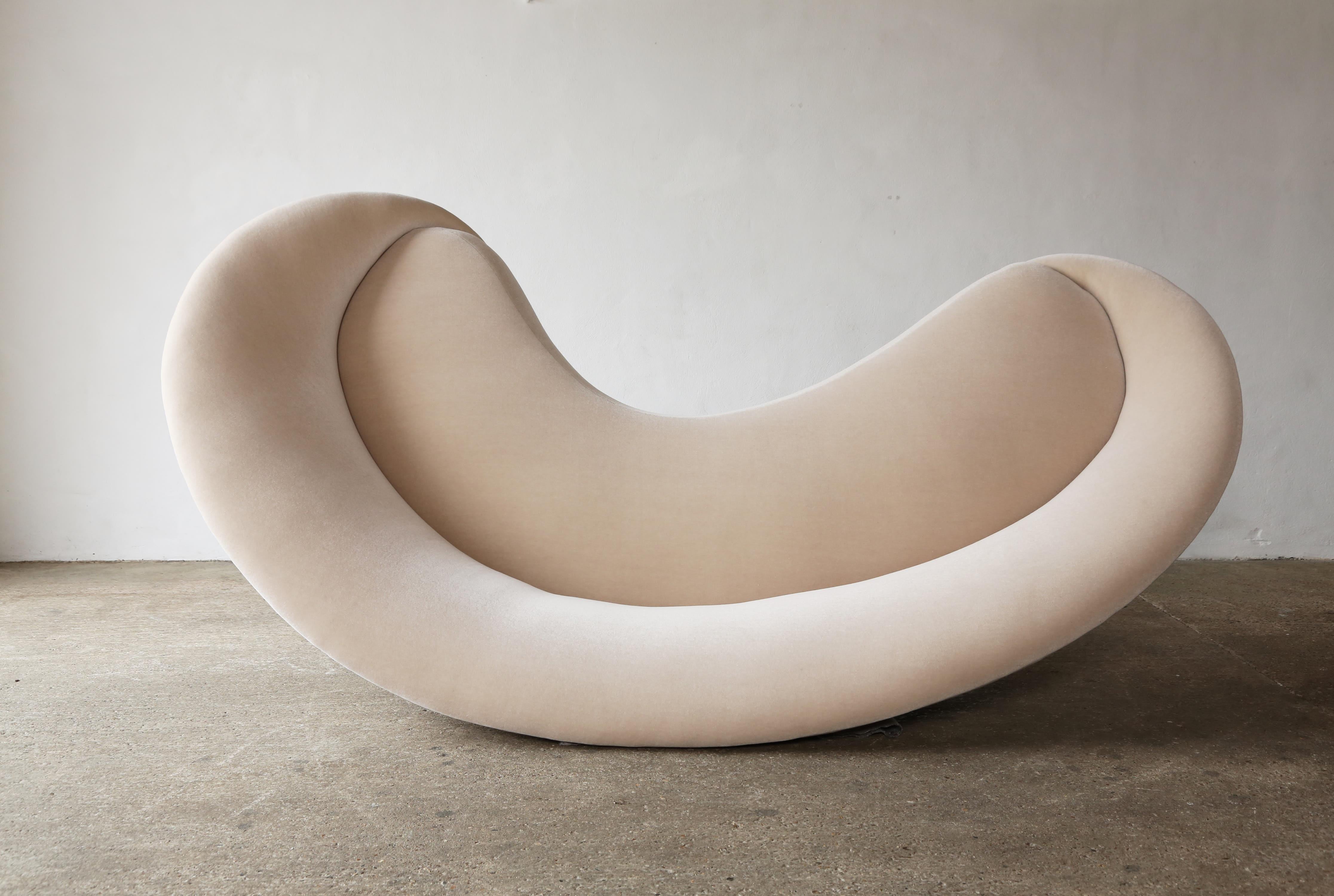 Curved Sofa Attributed to Federico Munari, Italy, 1950s For Sale 3