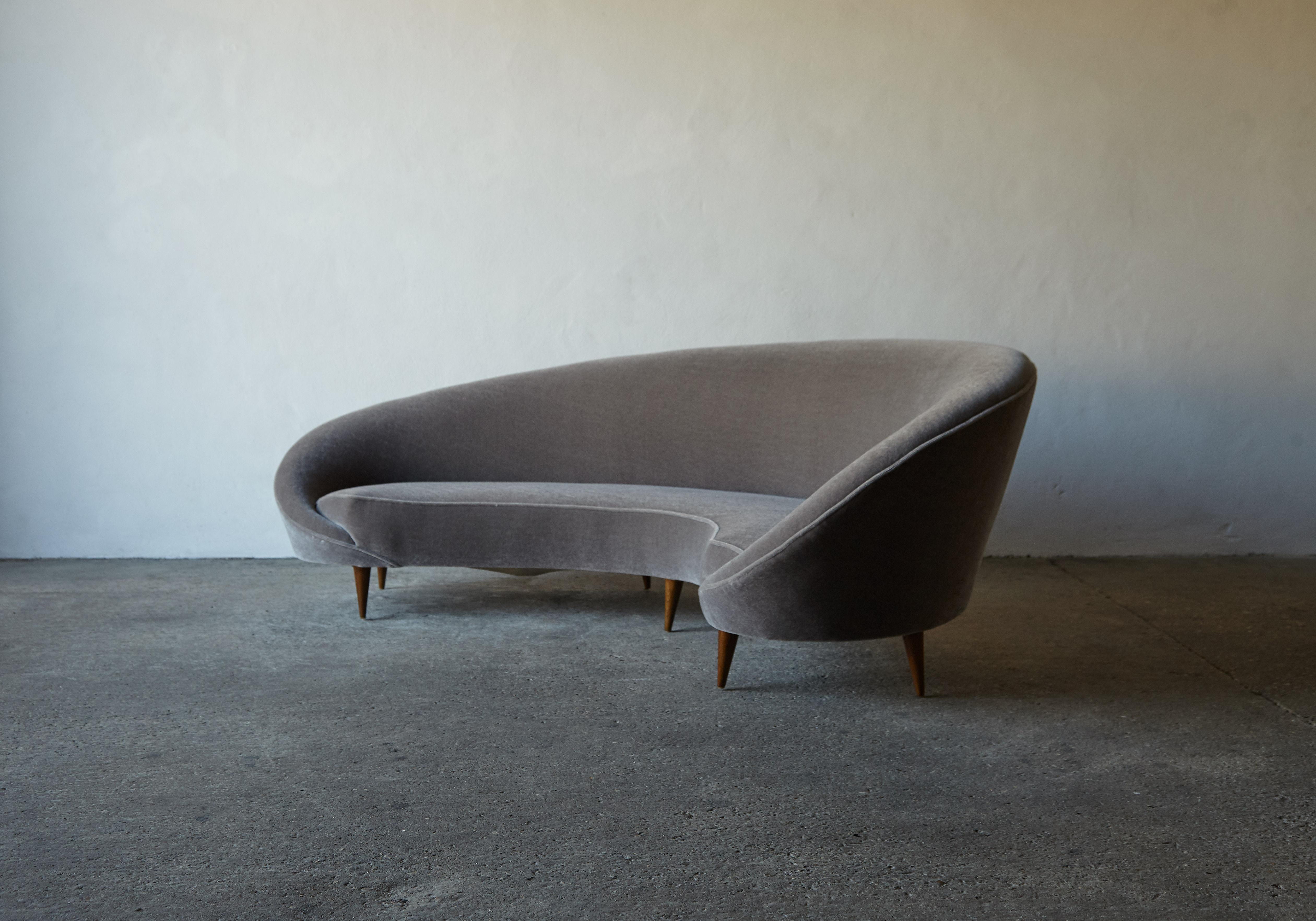 Fabric Curved Sofa Attributed to Ico Parisi / Federico Munari, Italy, 1950s