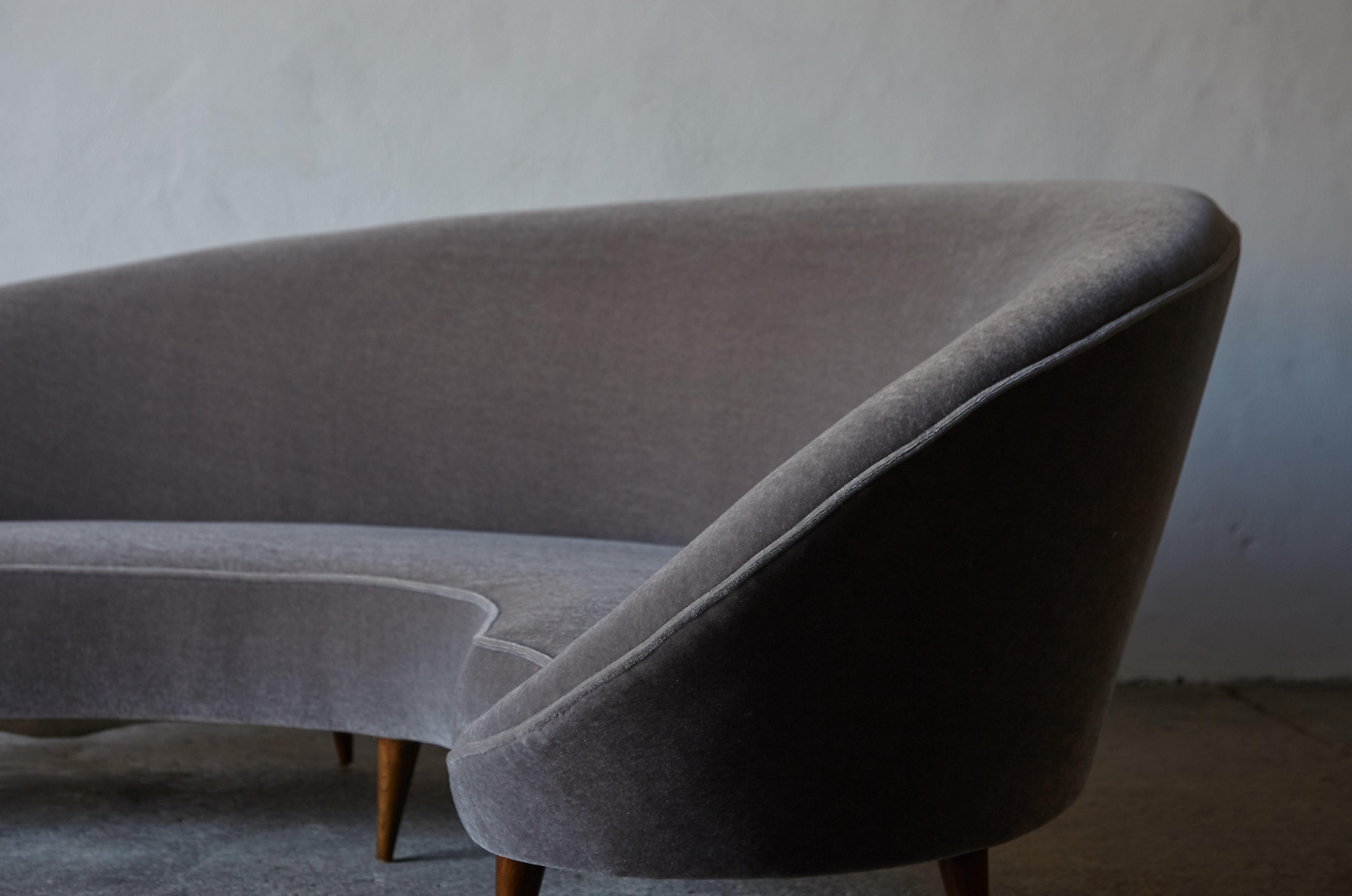 Curved Sofa Attributed to Ico Parisi / Federico Munari, Italy, 1950s 2