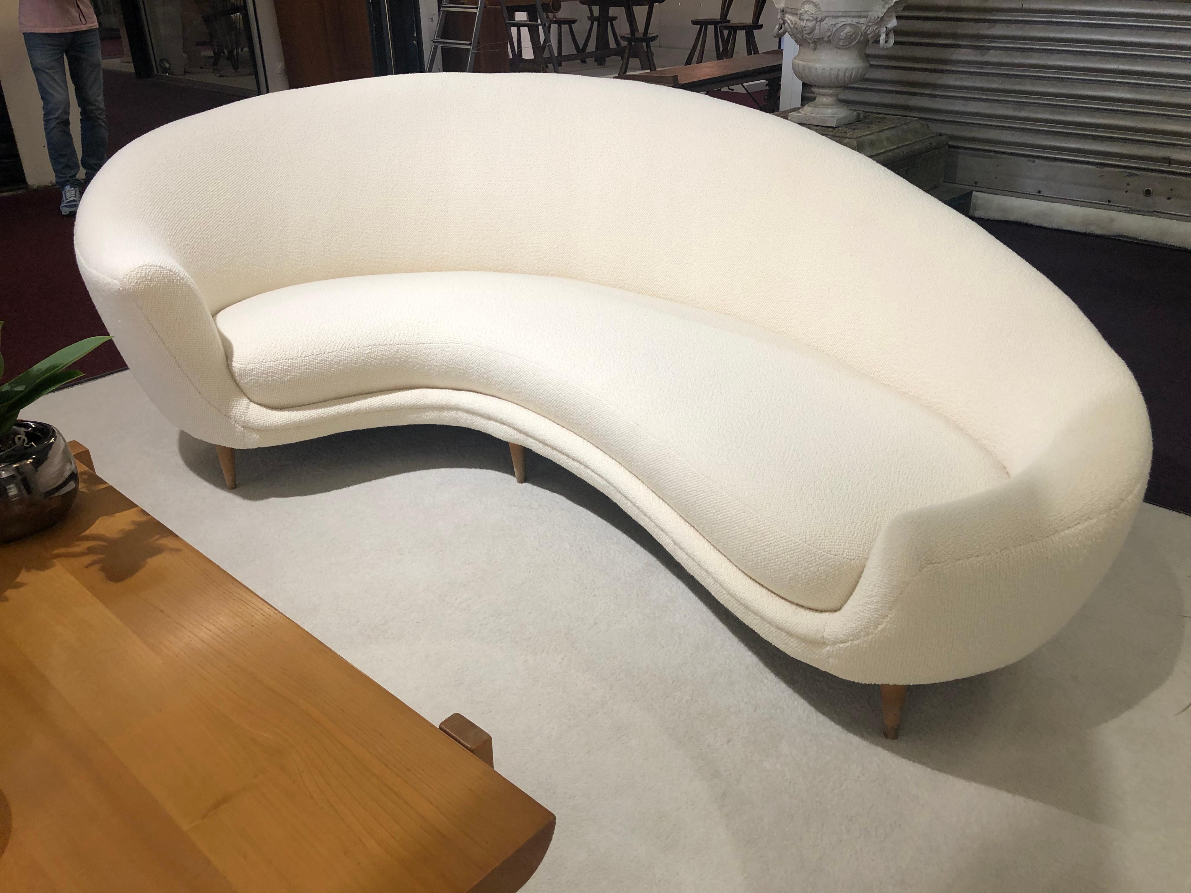 Curved Sofa by Frederico Munari, 1960 3