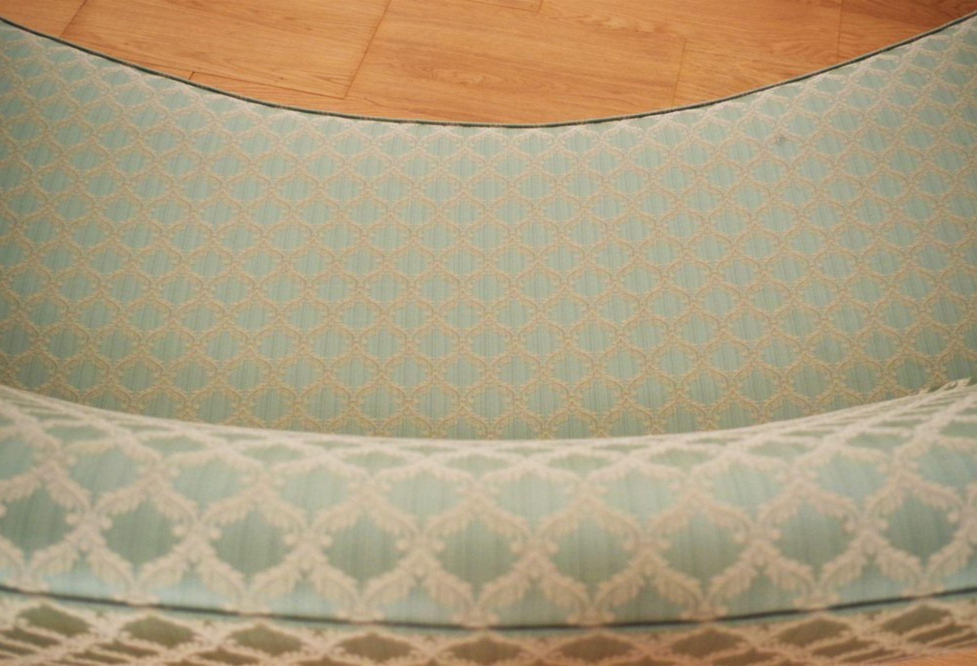 Mid-20th Century Curved Sofa by Gigi Radice, 1950s – A Timeless Italian Masterpiece in vendita