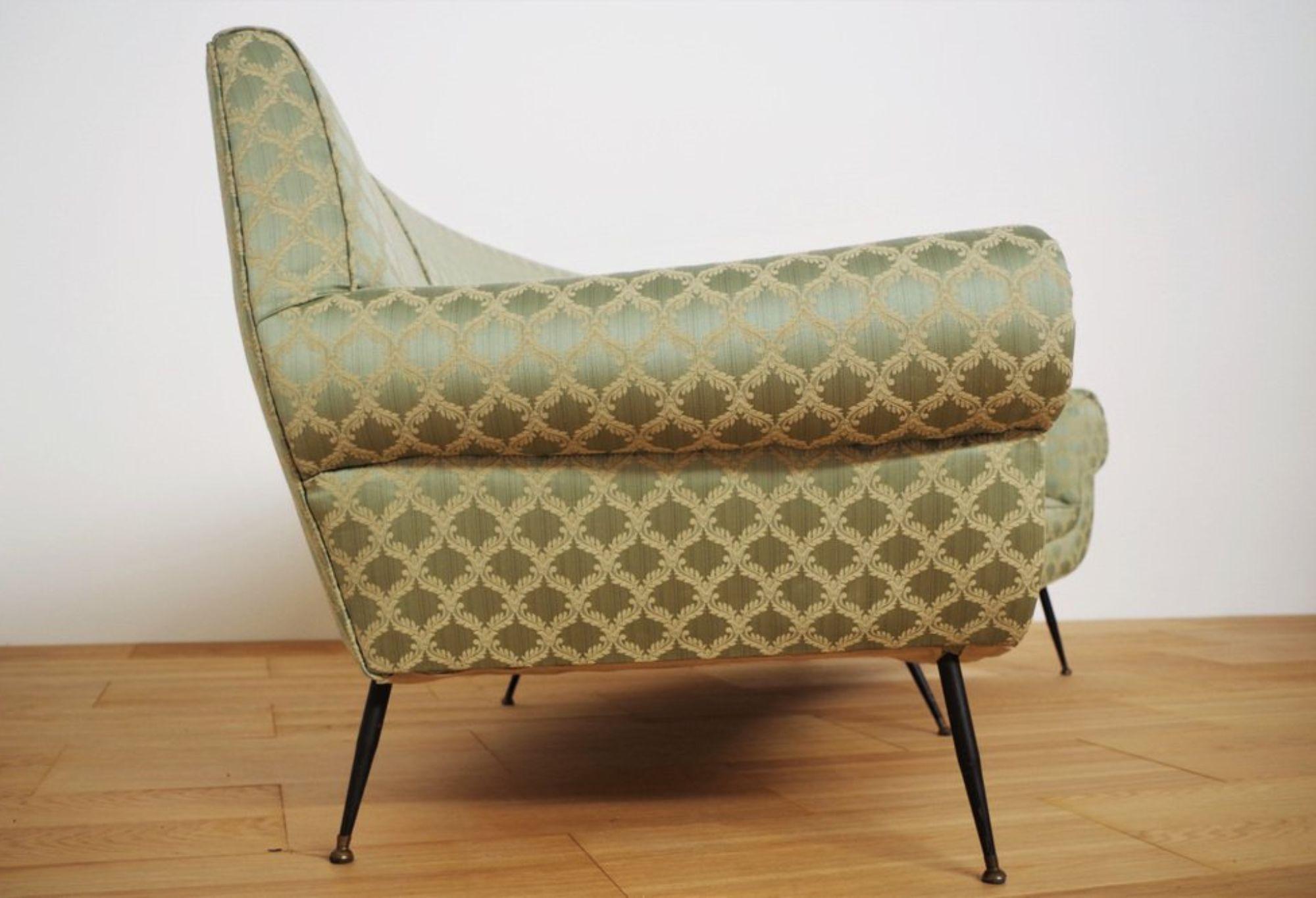 Ottone Curved Sofa by Gigi Radice, 1950s – A Timeless Italian Masterpiece in vendita